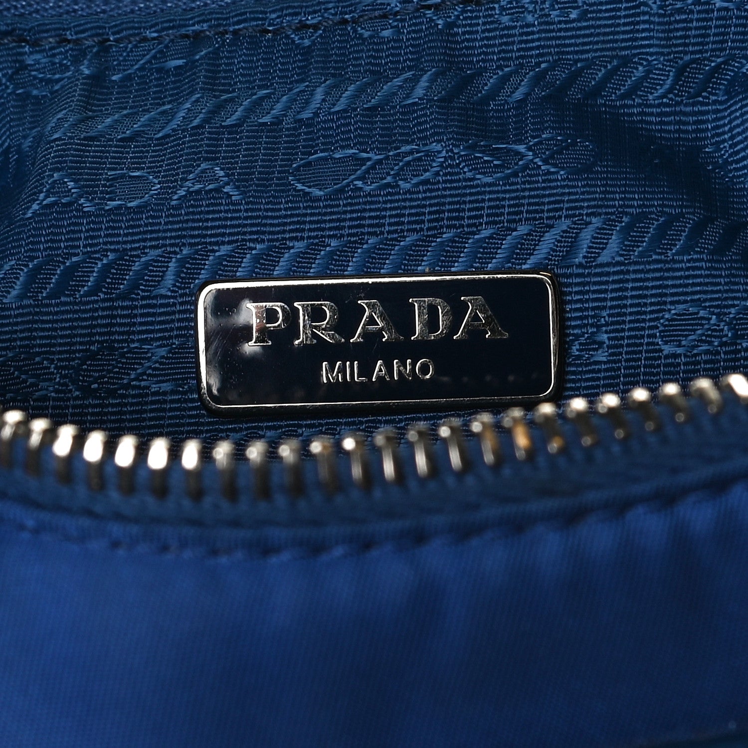 Prada Nylon Re-Edition 2005 Shoulder Bag Indaco 5 of 17