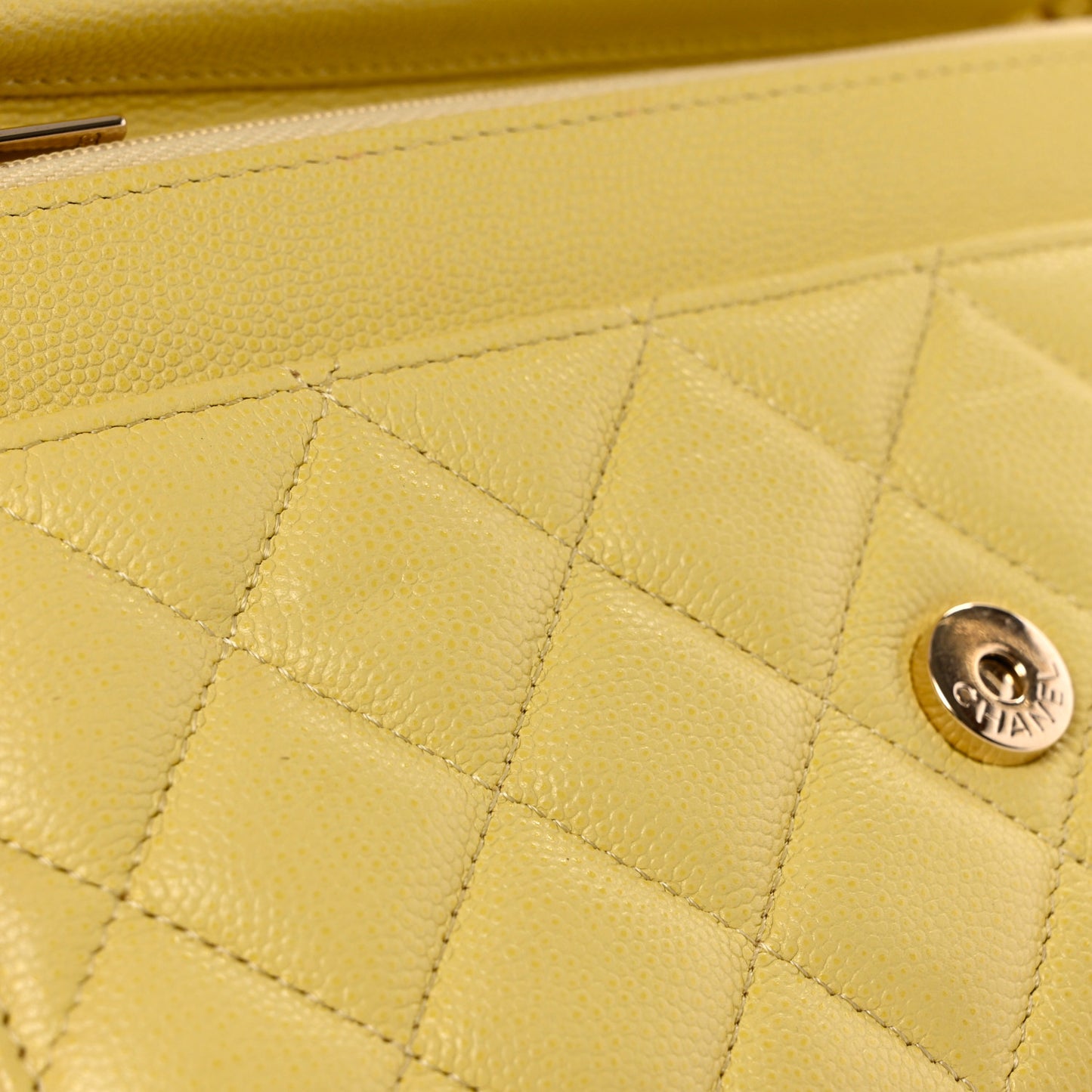 Caviar Quilted Wallet on Chain WOC Light Yellow