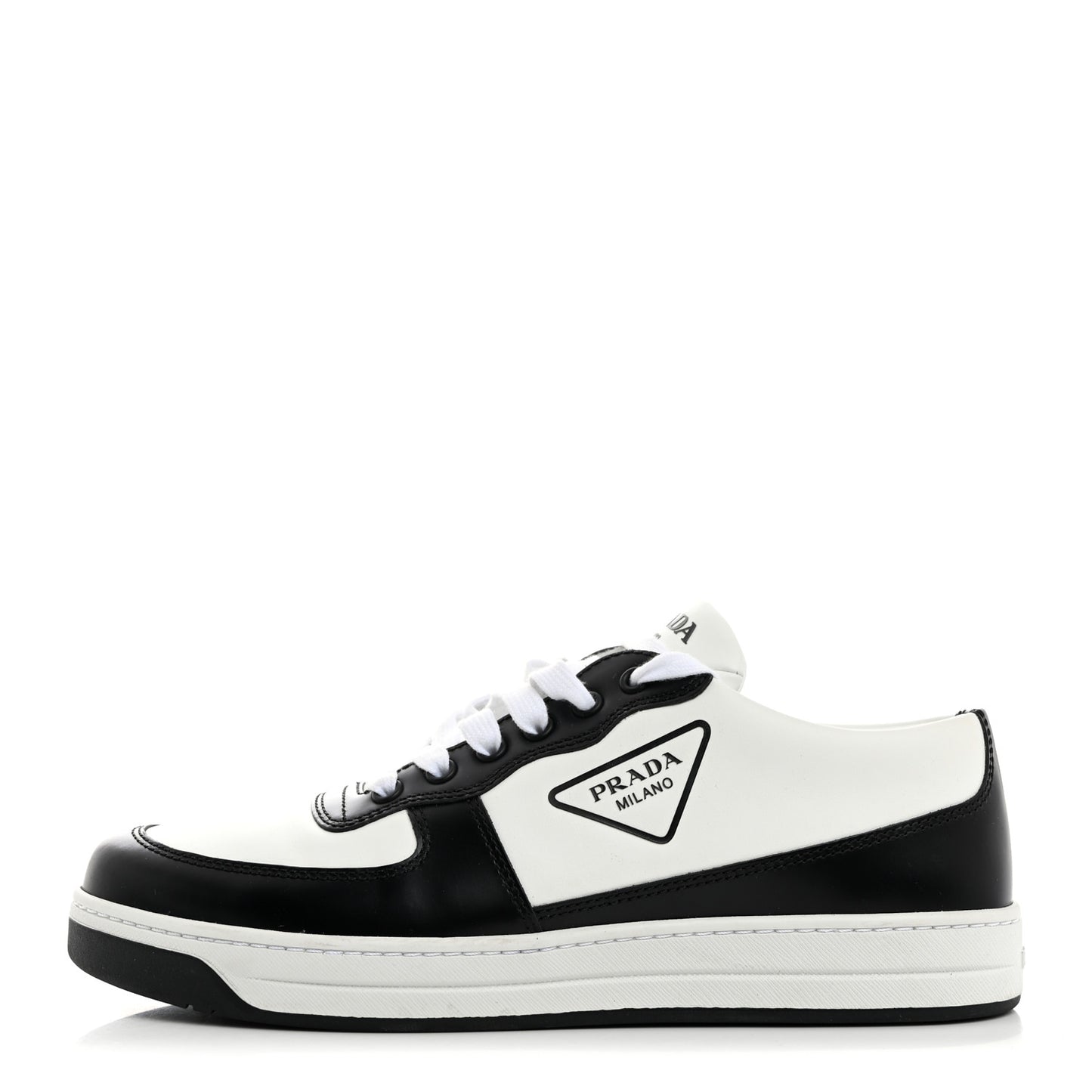 Spazzolato Rois Vitello Soft Triangle Logo Womens Low Top Sneakers 40 White Black
