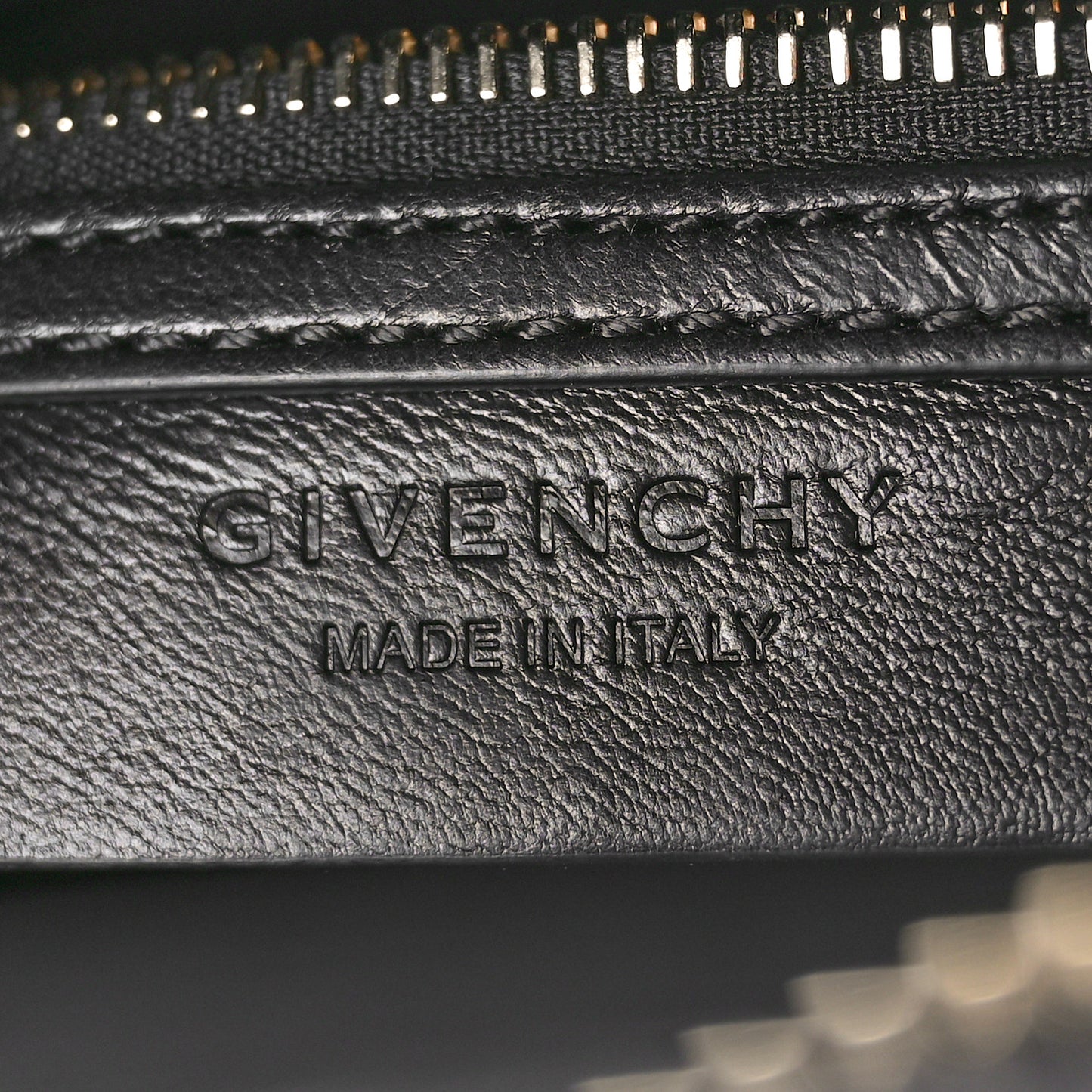 Calfskin Crocodile Embossed Small Antigona Black