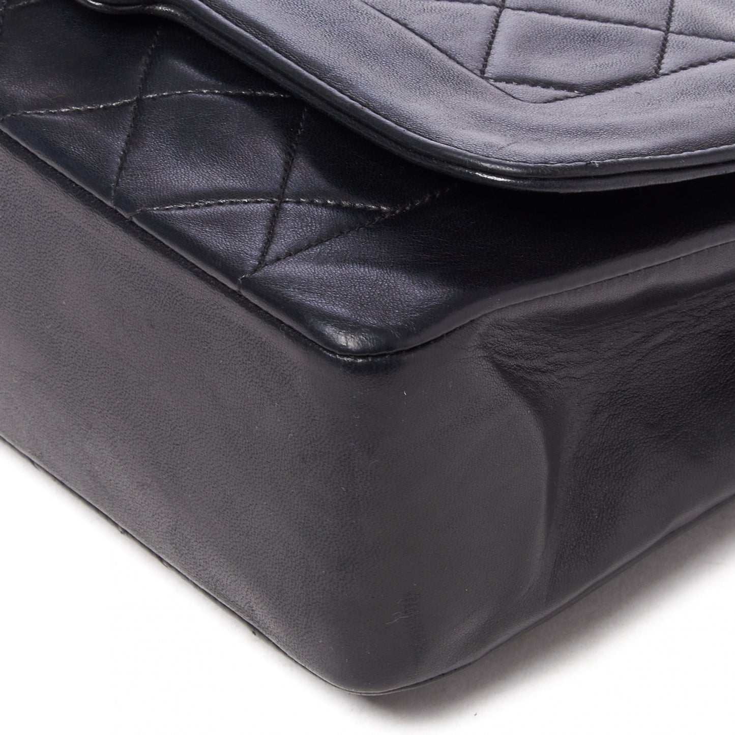 Lambskin Quilted Medium Single Flap Black