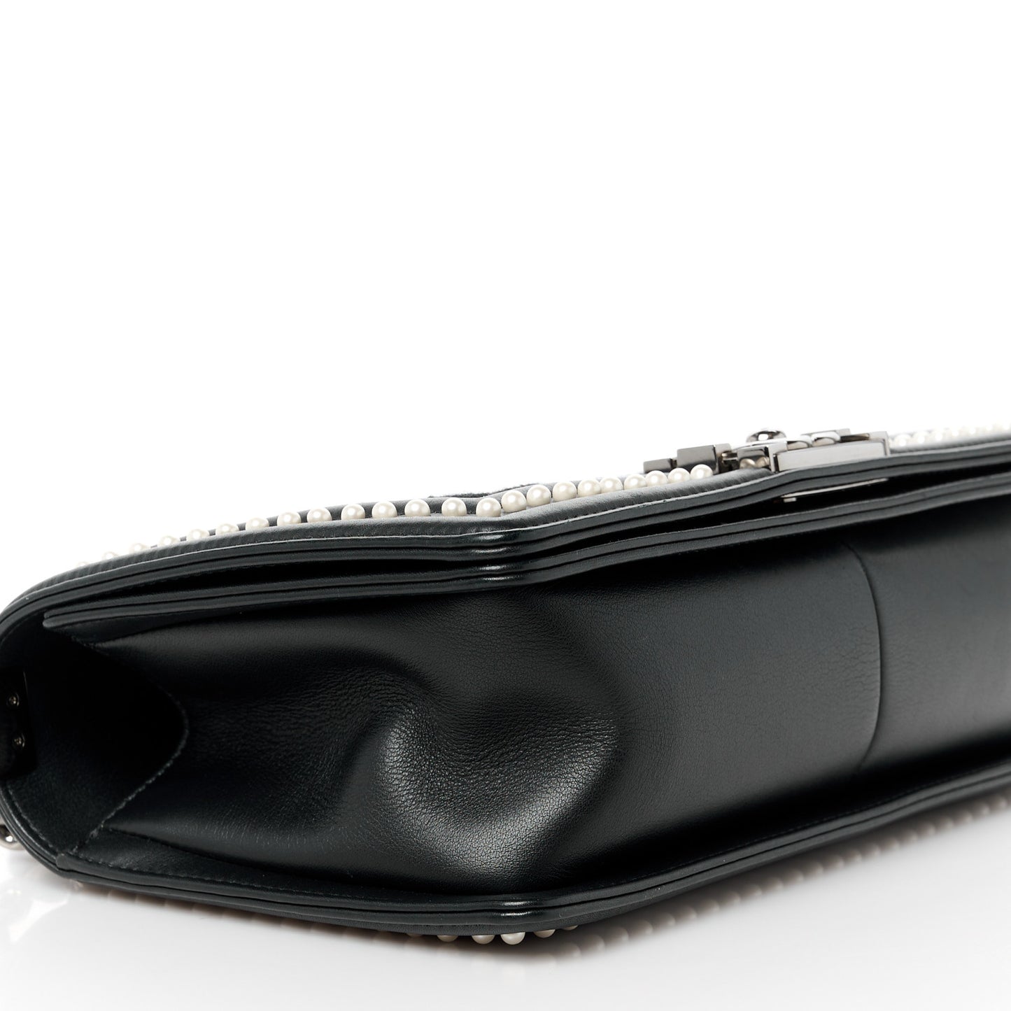 Calfskin Pearl Tweed Medium Boy Flap Black