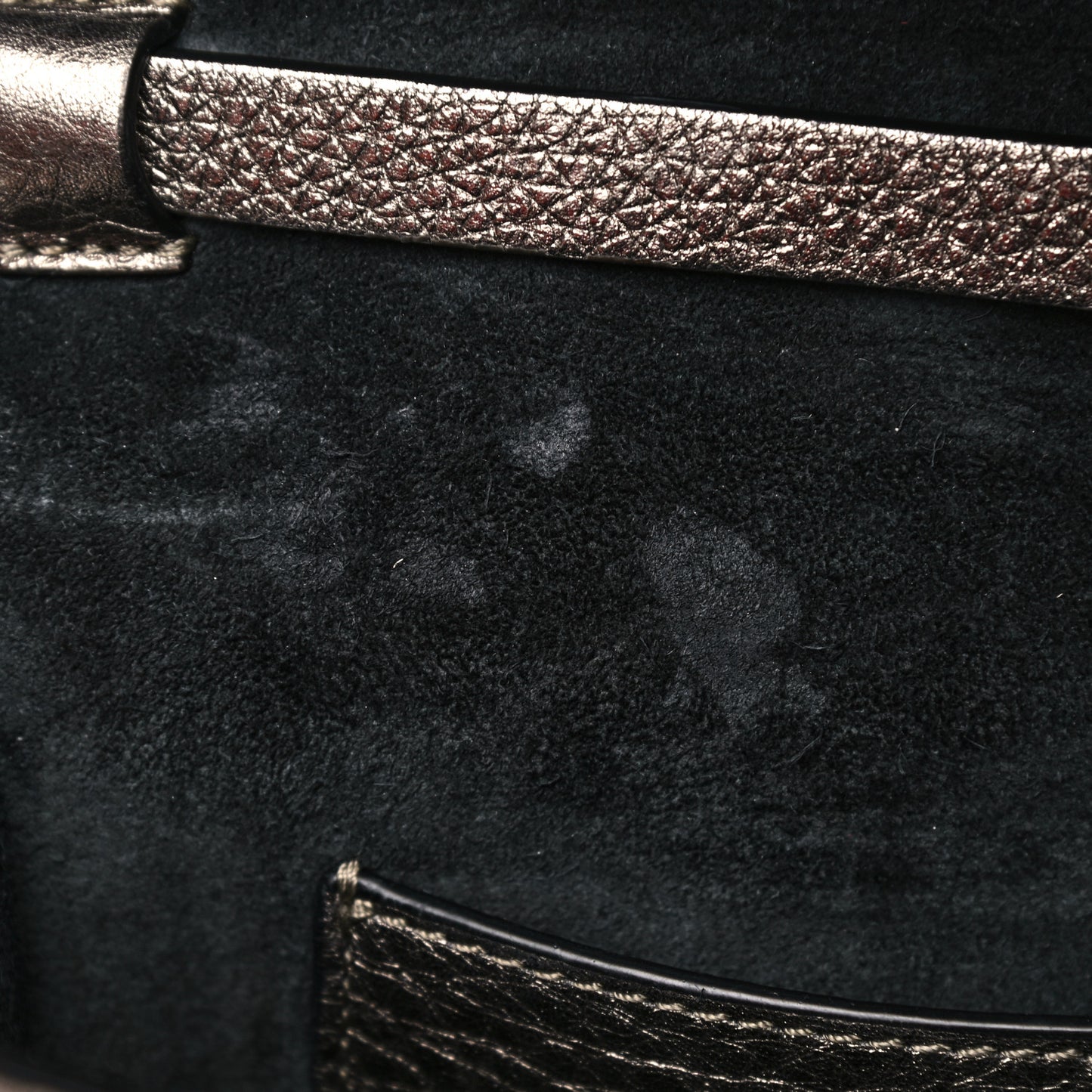 Metallic Pebbled Calfskin Medium Rockstud Flip Lock Crossbody Bag Sasso