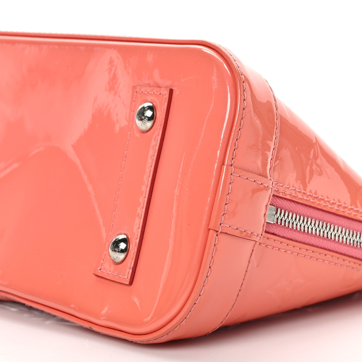 Louis Vuitton Vernis Alma BB Poppy 8 of 8