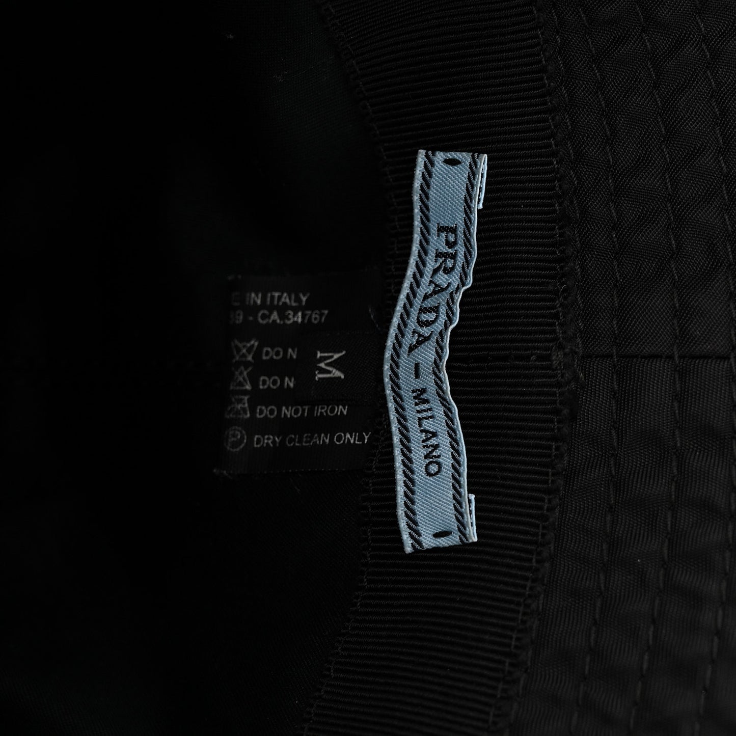 Re-Nylon Metal Triangle Logo Womens Bucket Hat M Black