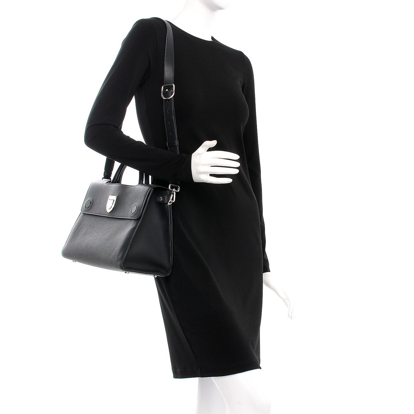 Grained Calfskin Medium Diorever Flap Black