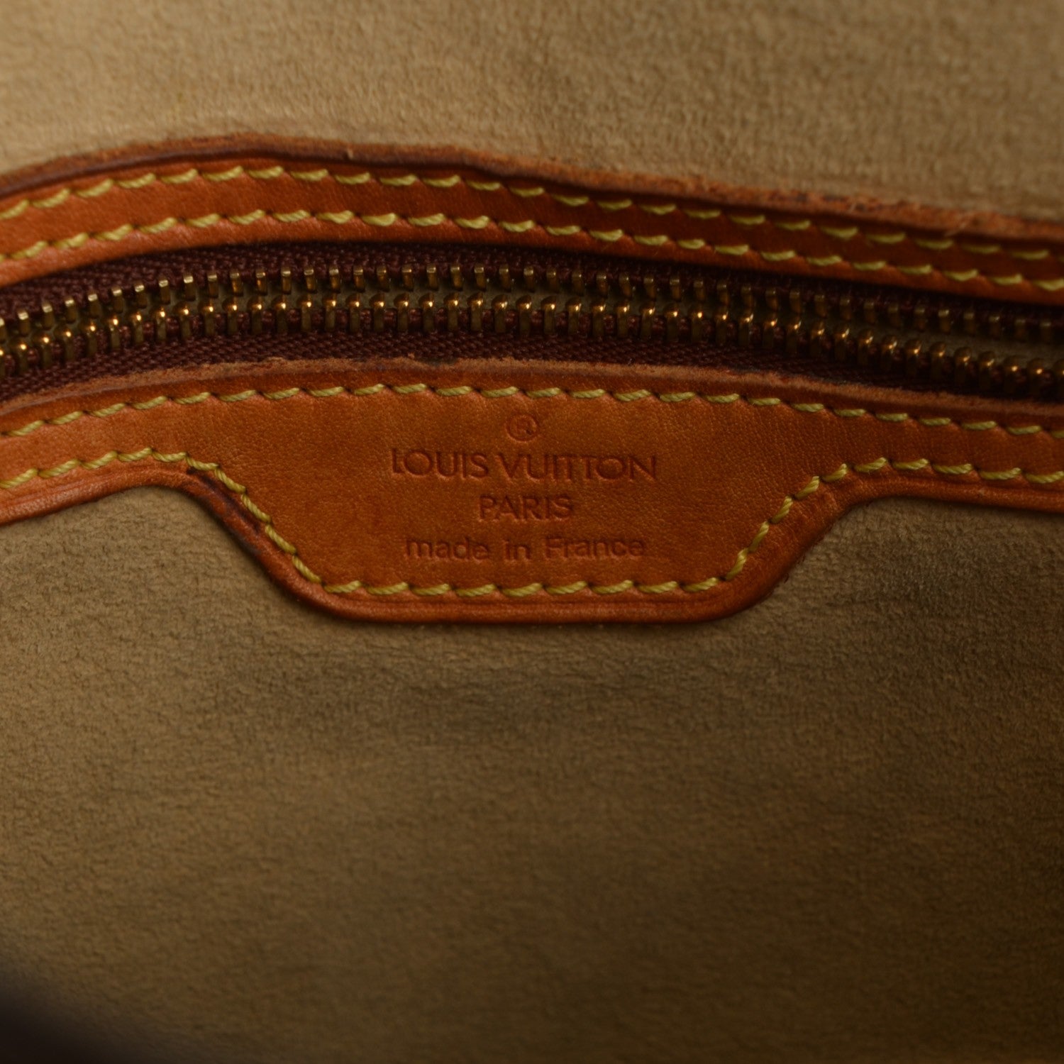 Louis Vuitton Monogram Looping GM 9 of 11