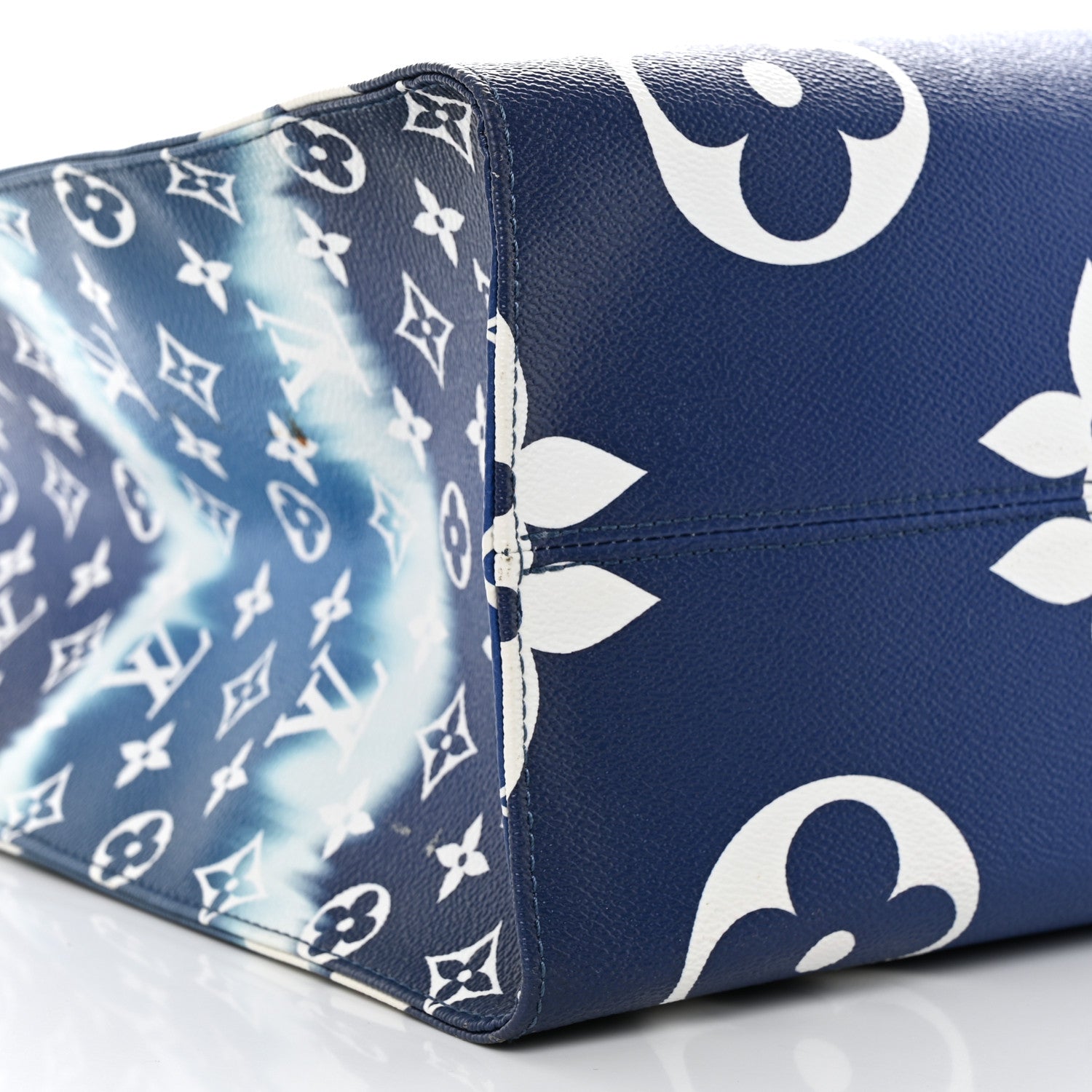 Louis Vuitton Monogram Escale Onthego GM Blue 10 of 11