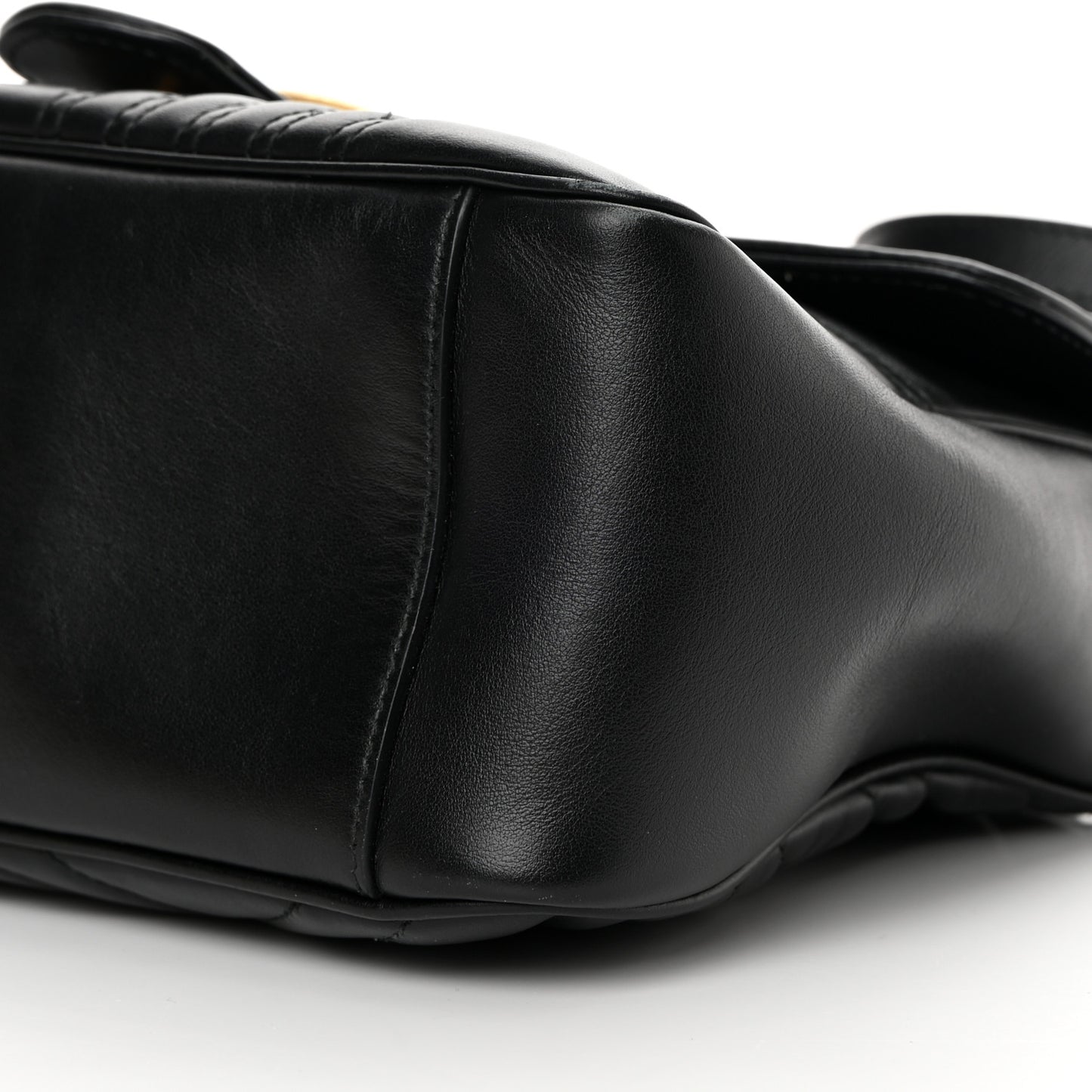 Calfskin Matelasse Small GG Marmont Top Handle Shoulder Bag Black