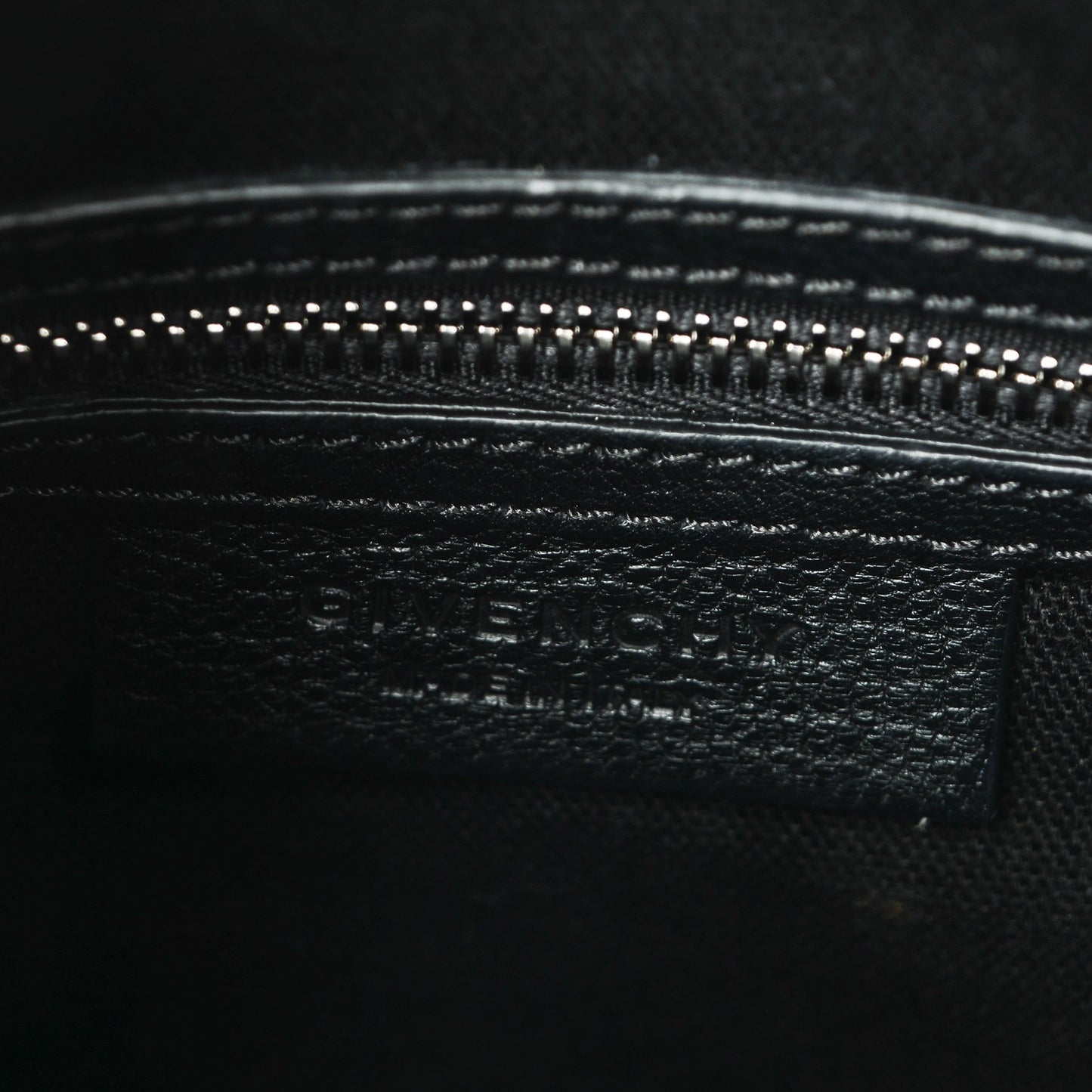 Sugar Goatskin Small Antigona Black