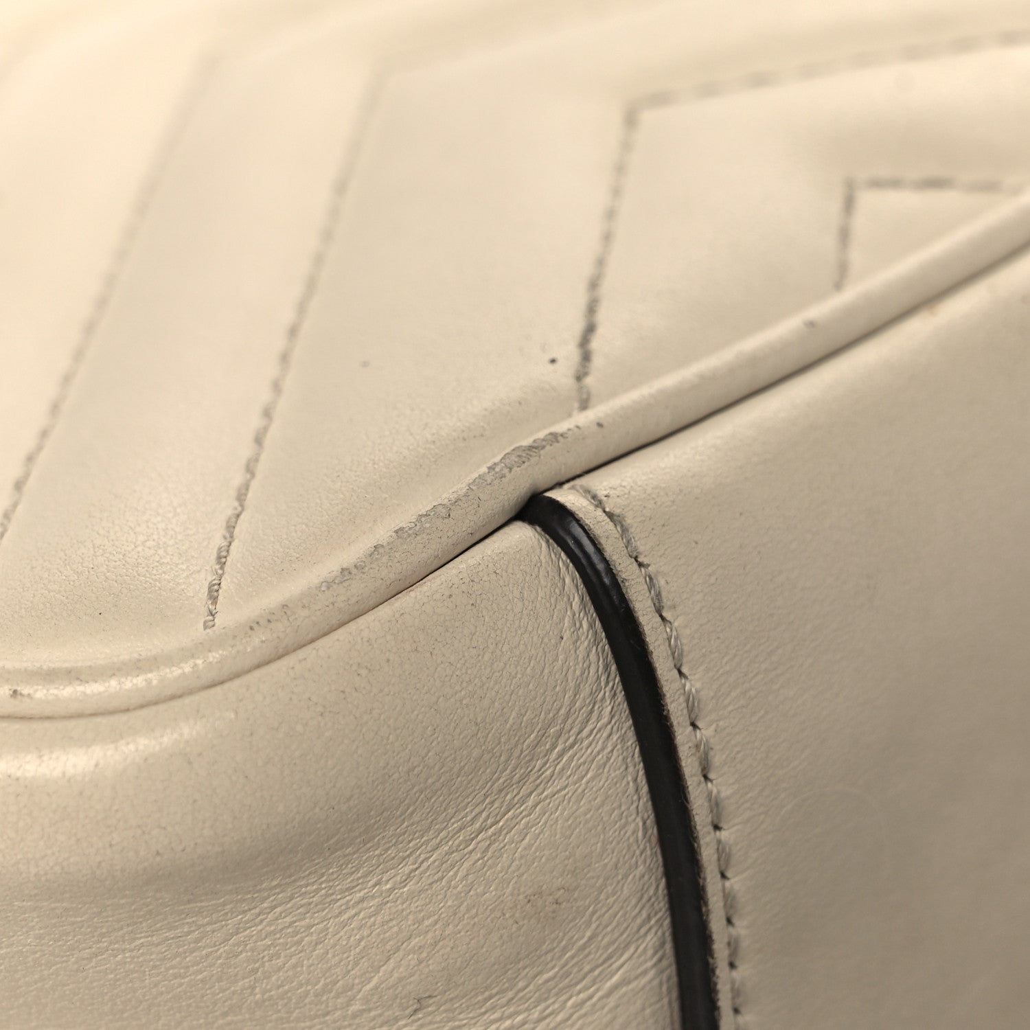Gucci Calfskin Matelasse Small GG Marmont Shoulder Bag White 14 of 15