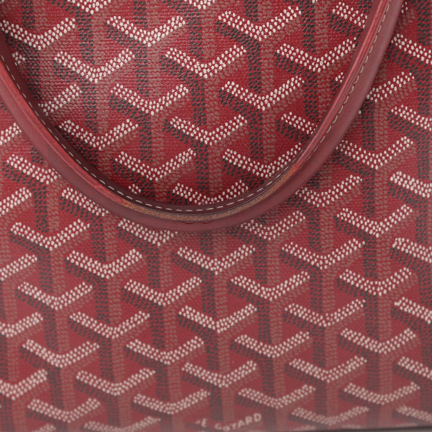 Goyardine Saint Jeanne GM Bowler Red