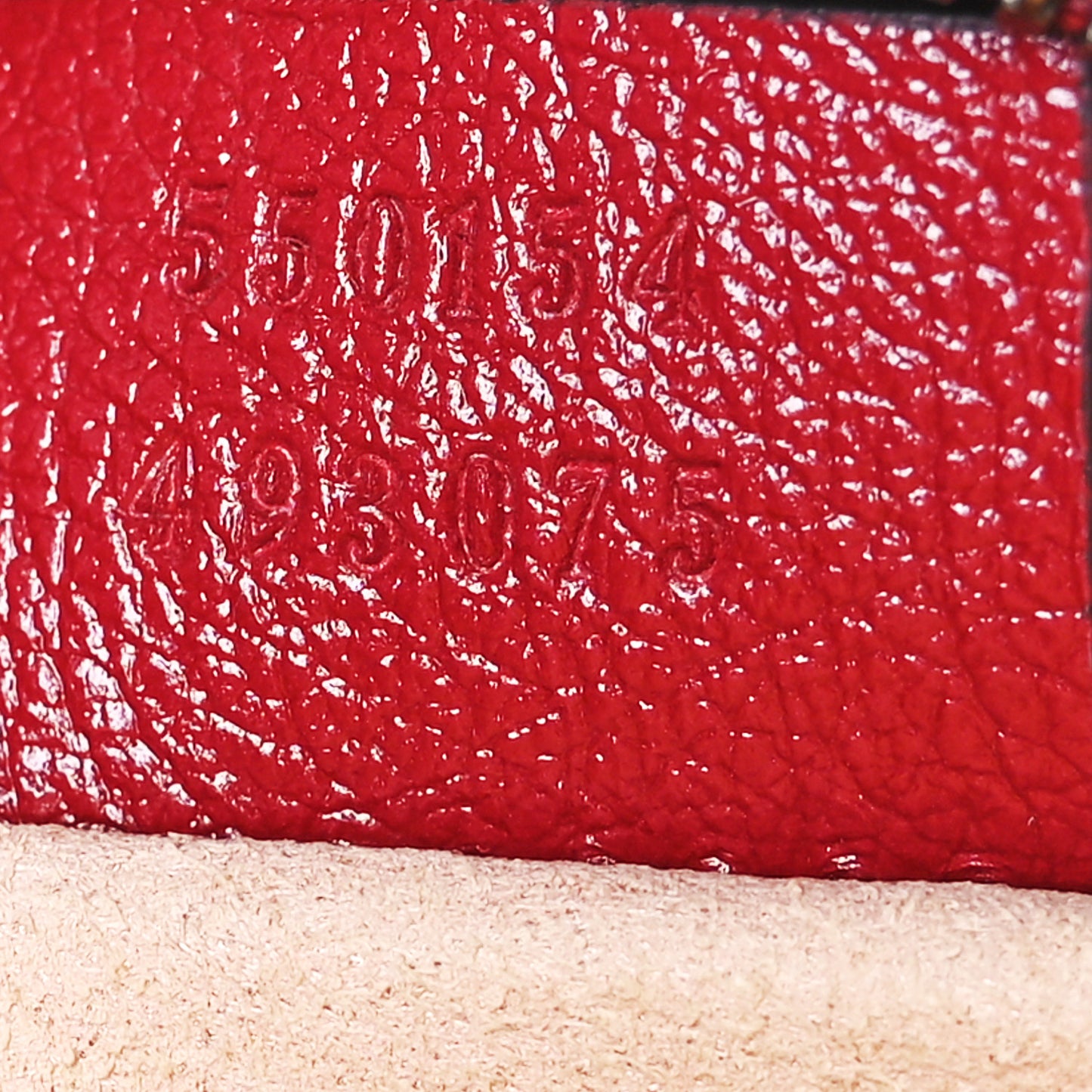 Glazed Calfskin Matelasse Heart Mini GG Marmont Round Shoulder Bag Romantic Cerise