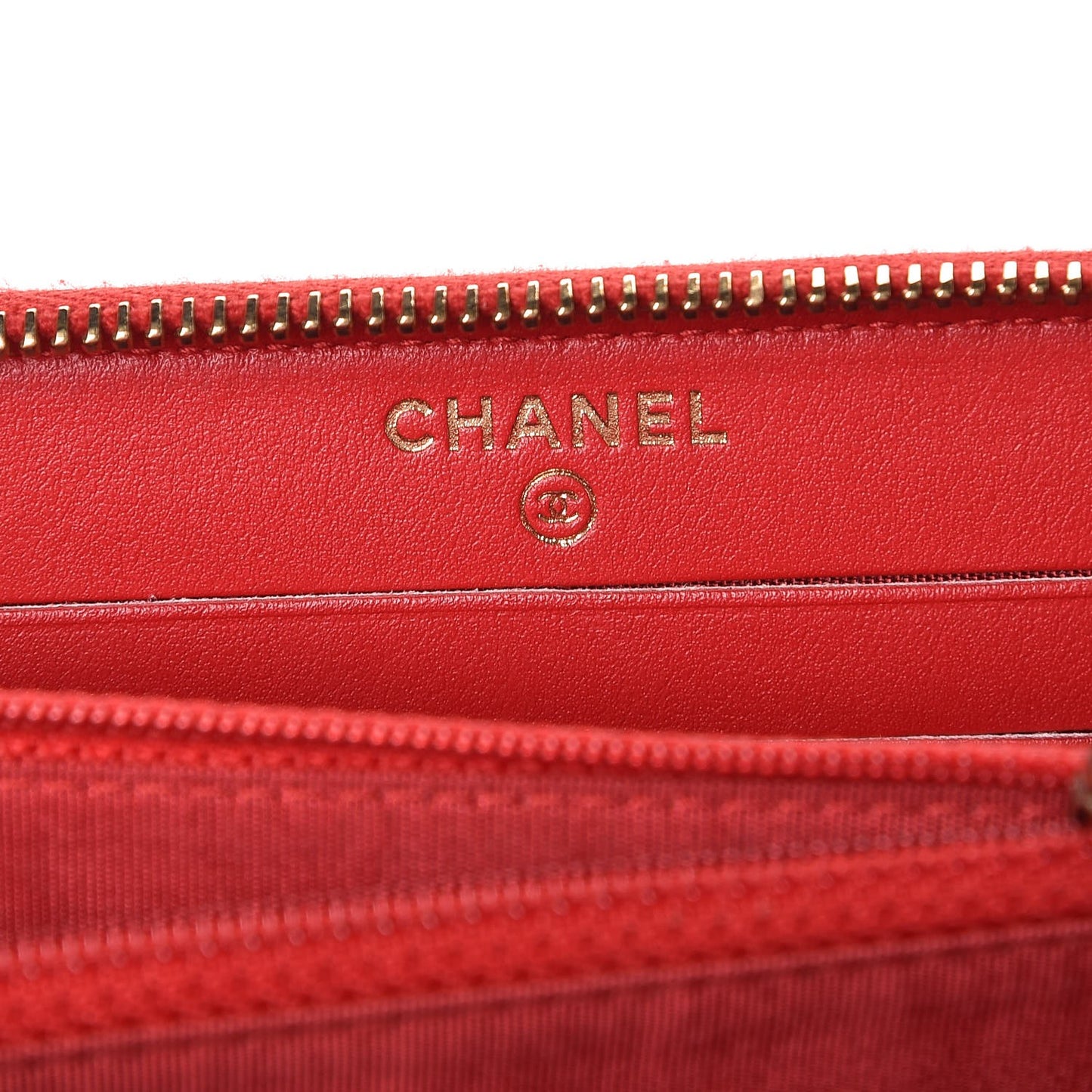 Caviar Quilted Small Filigree Zip Around Wallet Red