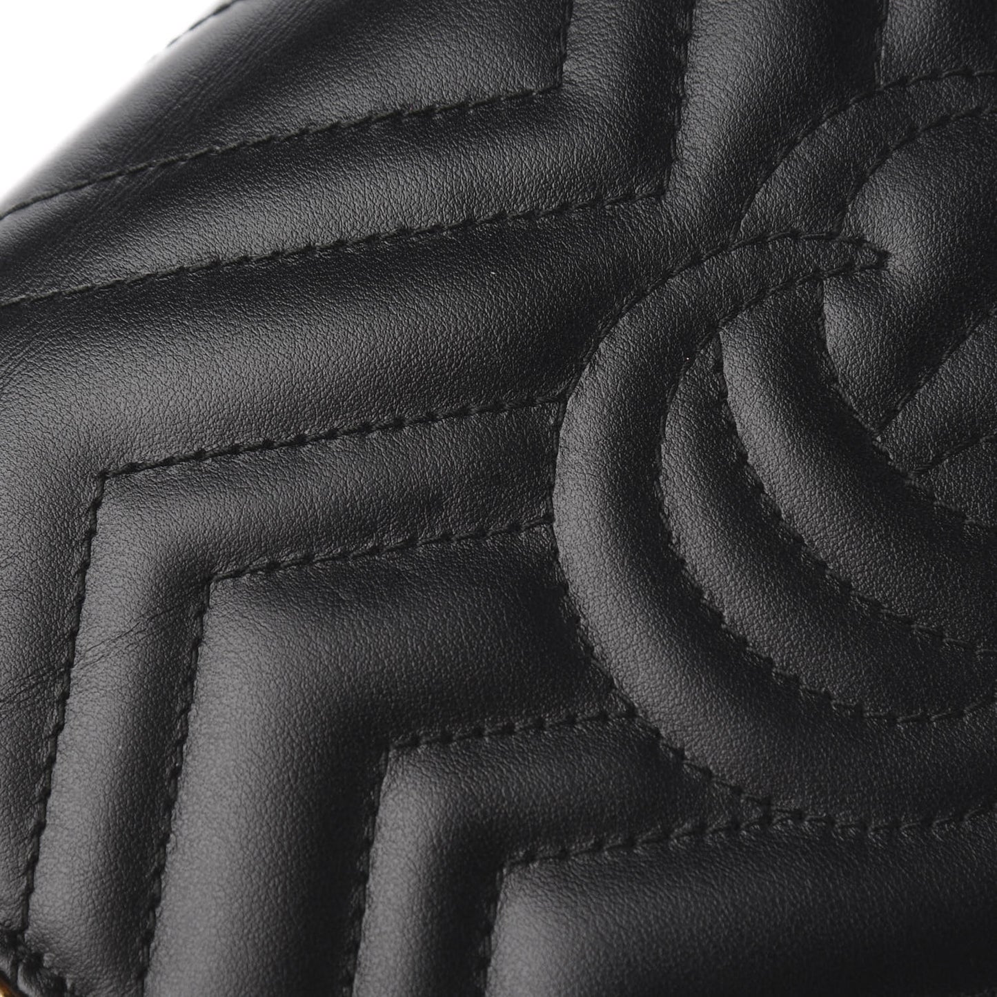 Calfskin Matelasse GG Marmont Chain Wallet Black