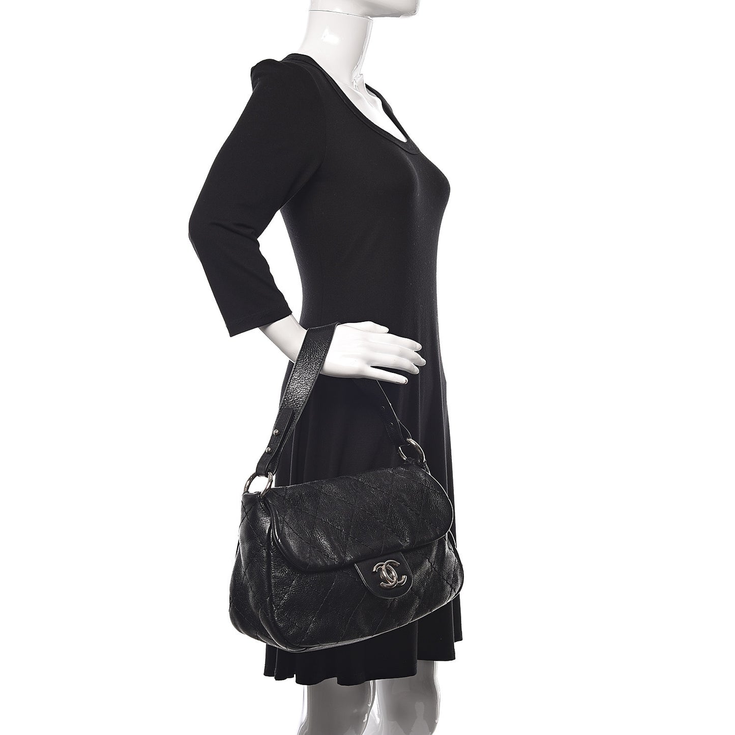 Glazed Calfskin Stitched On The Road Flap Black