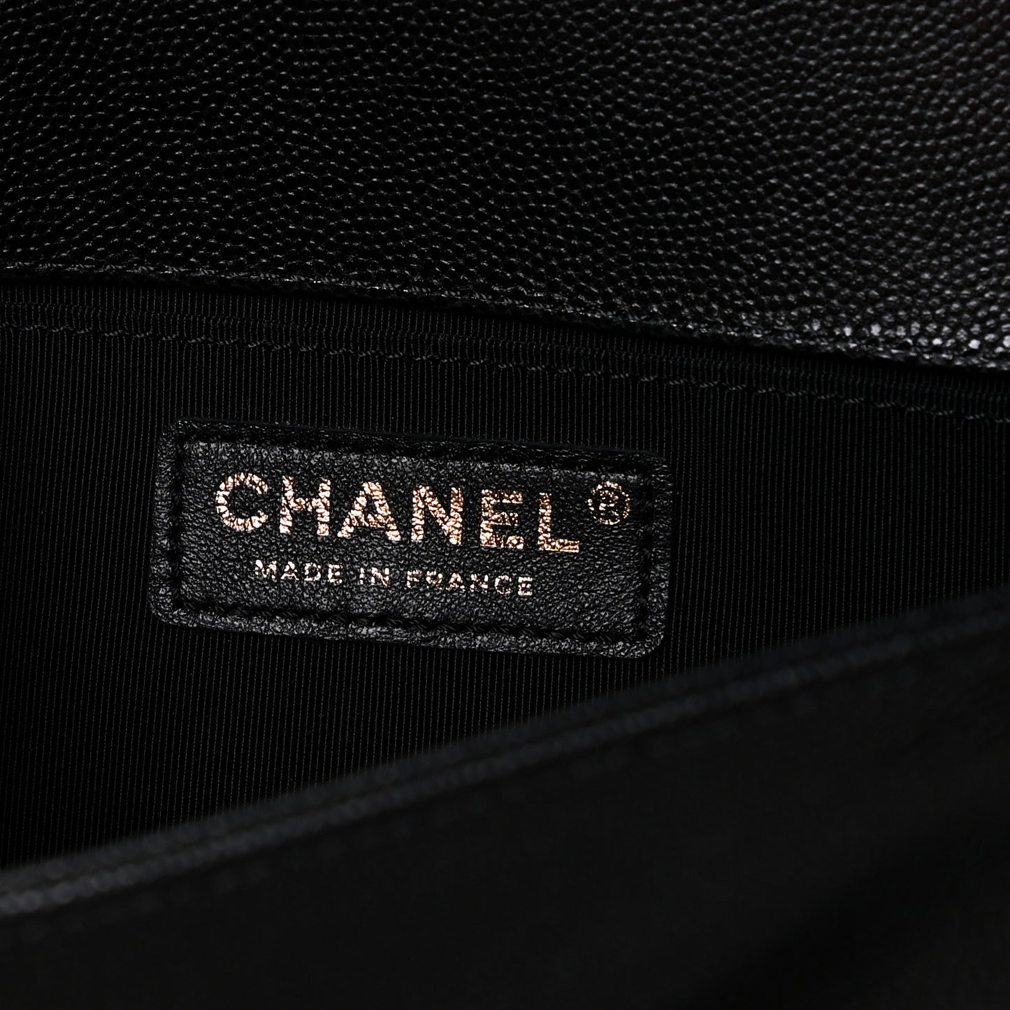 Caviar Quilted Medium Boy Flap Black