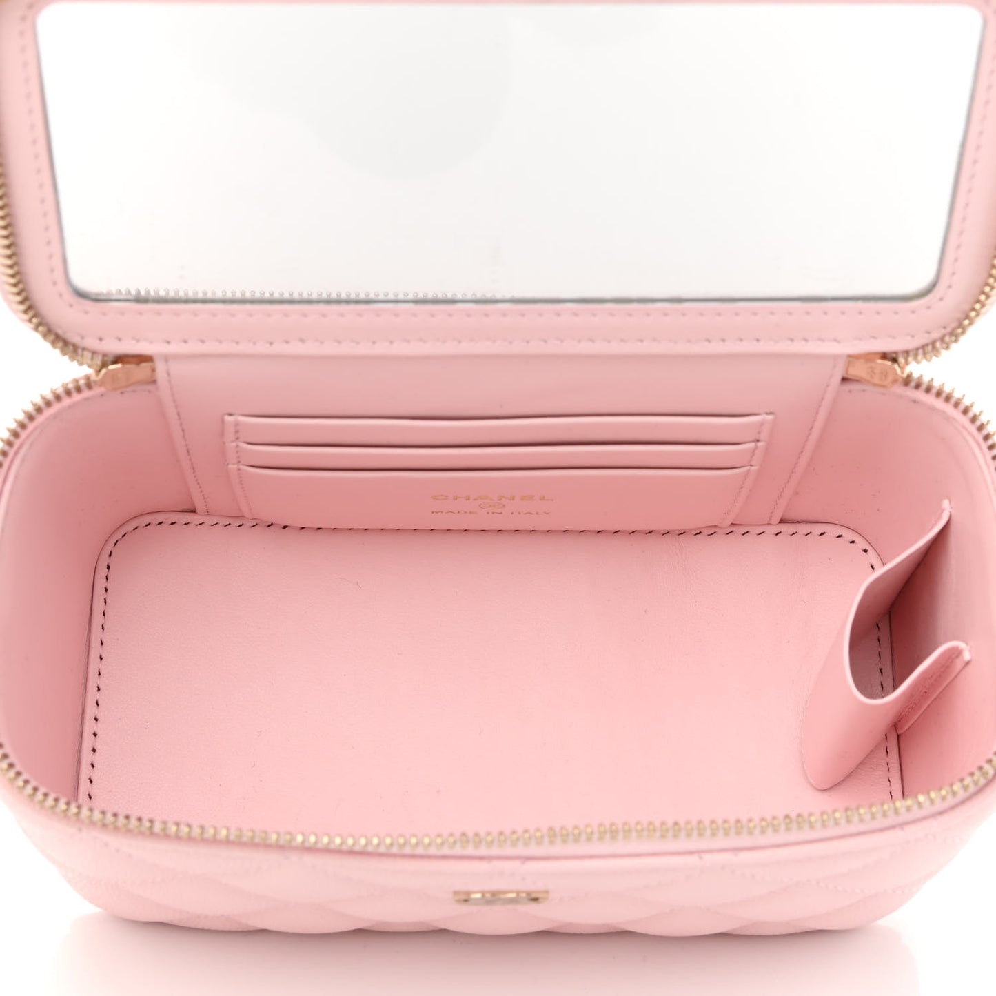 Caviar Quilted Small Vanity Case With Chain Light Pink