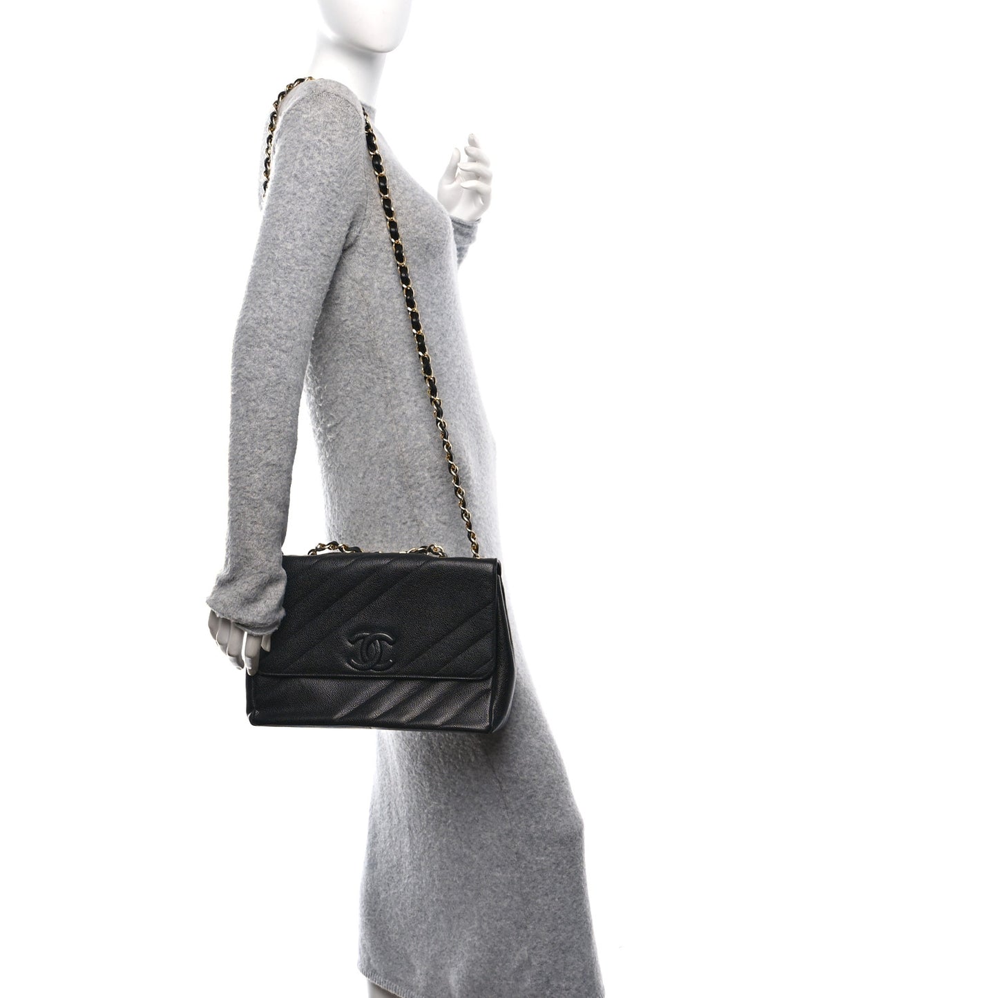 Caviar Diagonal Quilted Jumbo Single Flap Black