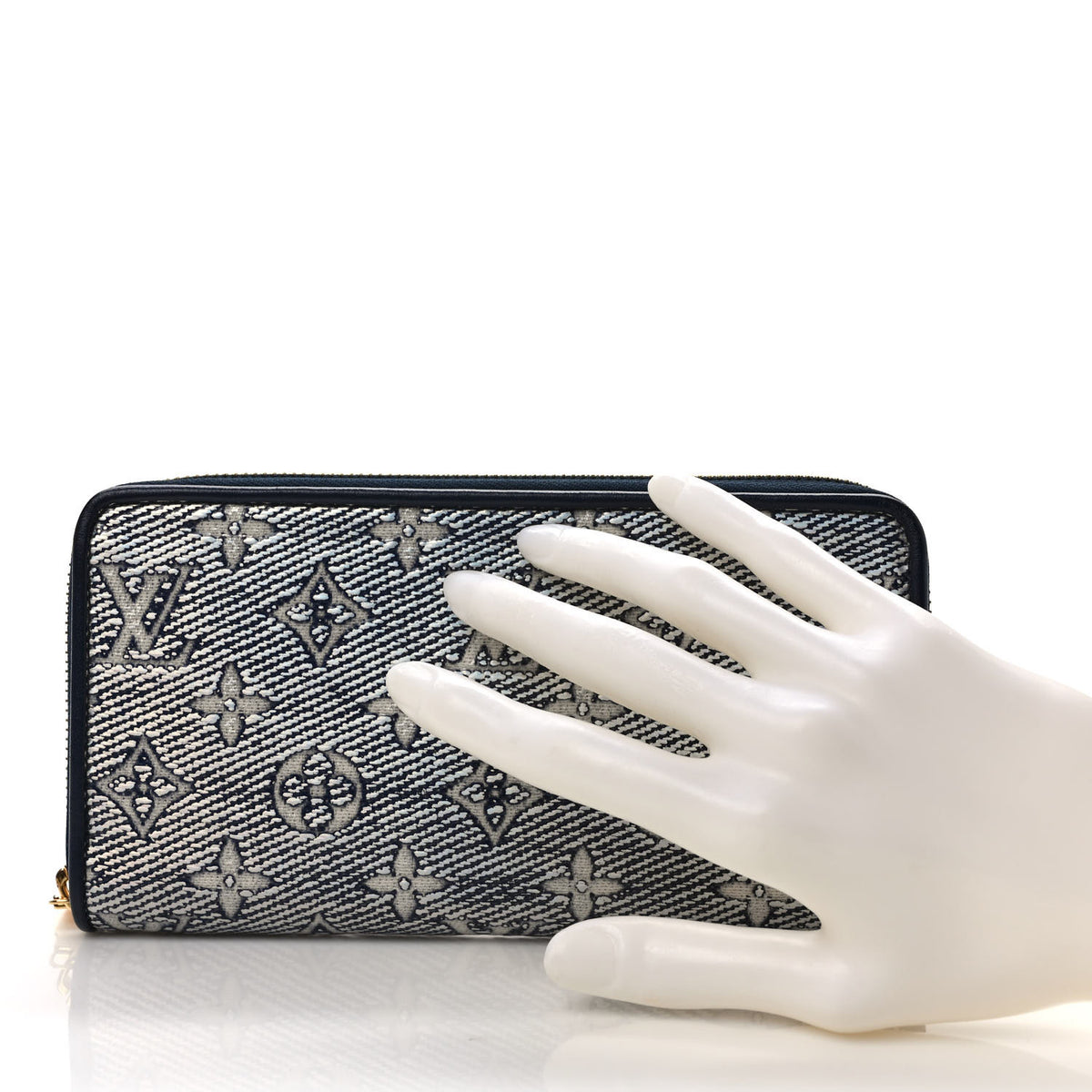 Louis Vuitton Hollographic Monoglam Zippy Wallet Blue 2 of 7