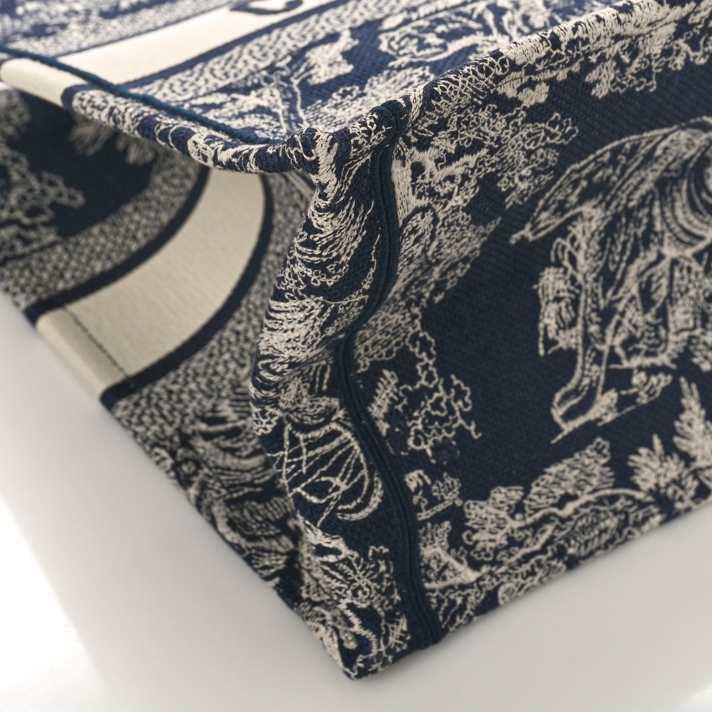 Canvas Embroidered Medium Dioriviera Toile De Jouy Reverse Book Tote Blue