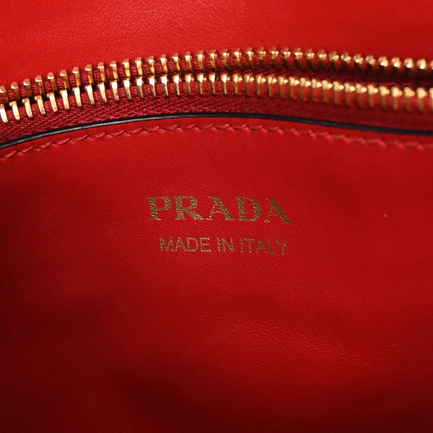 Prada Saffiano City Calfskin Medium Esplanade Rosso 6 of 9