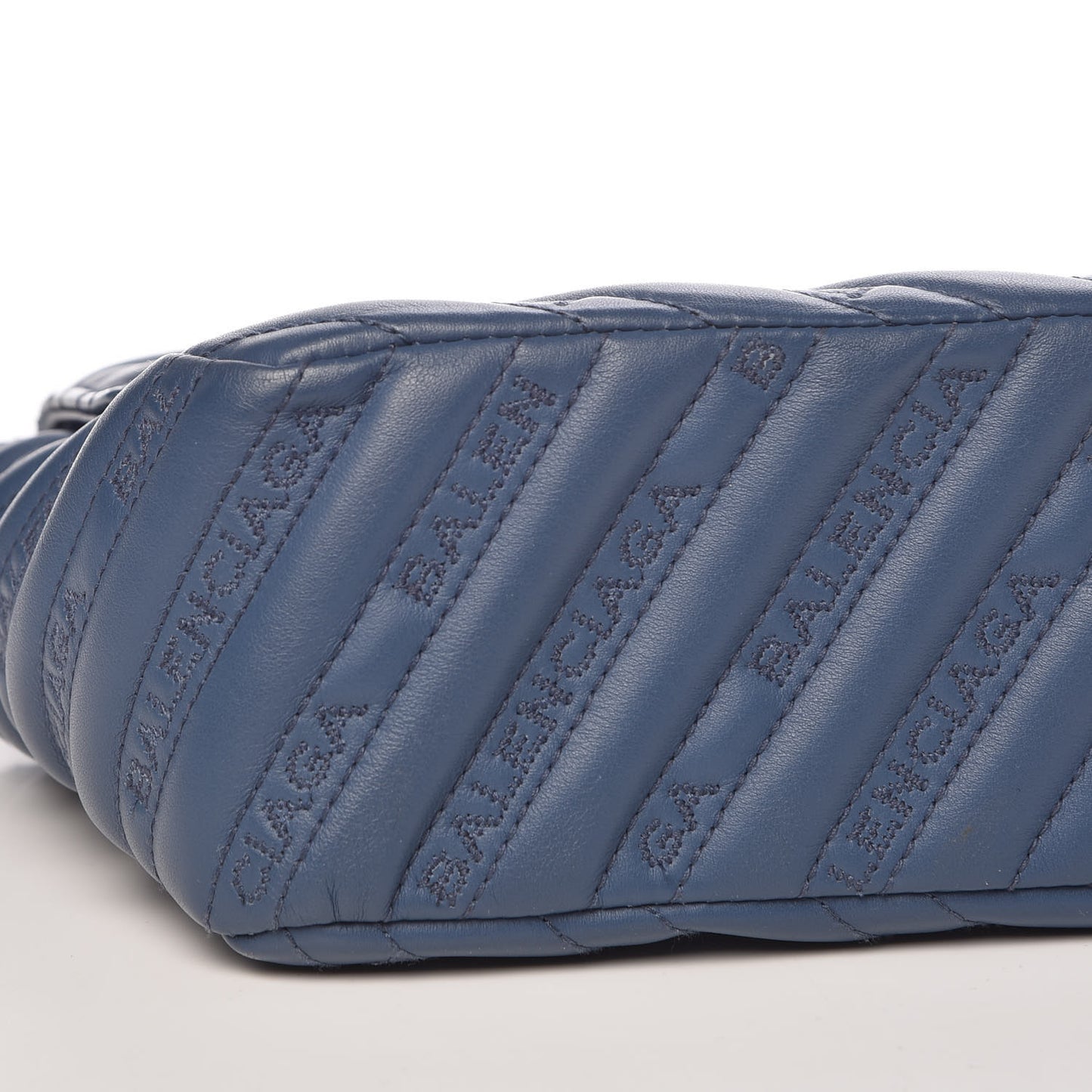 Calfskin Logo Matelasse M BB Chain Shoulder Bag Bleu Tanzanite