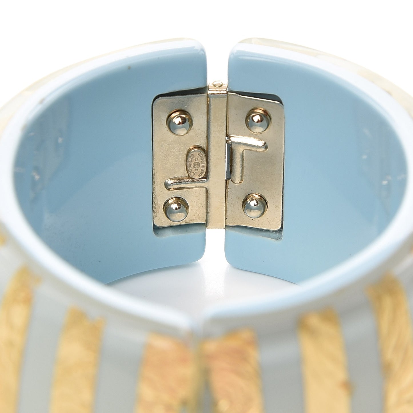 Resin Striped Pearl CC Cuff Light Blue Gold