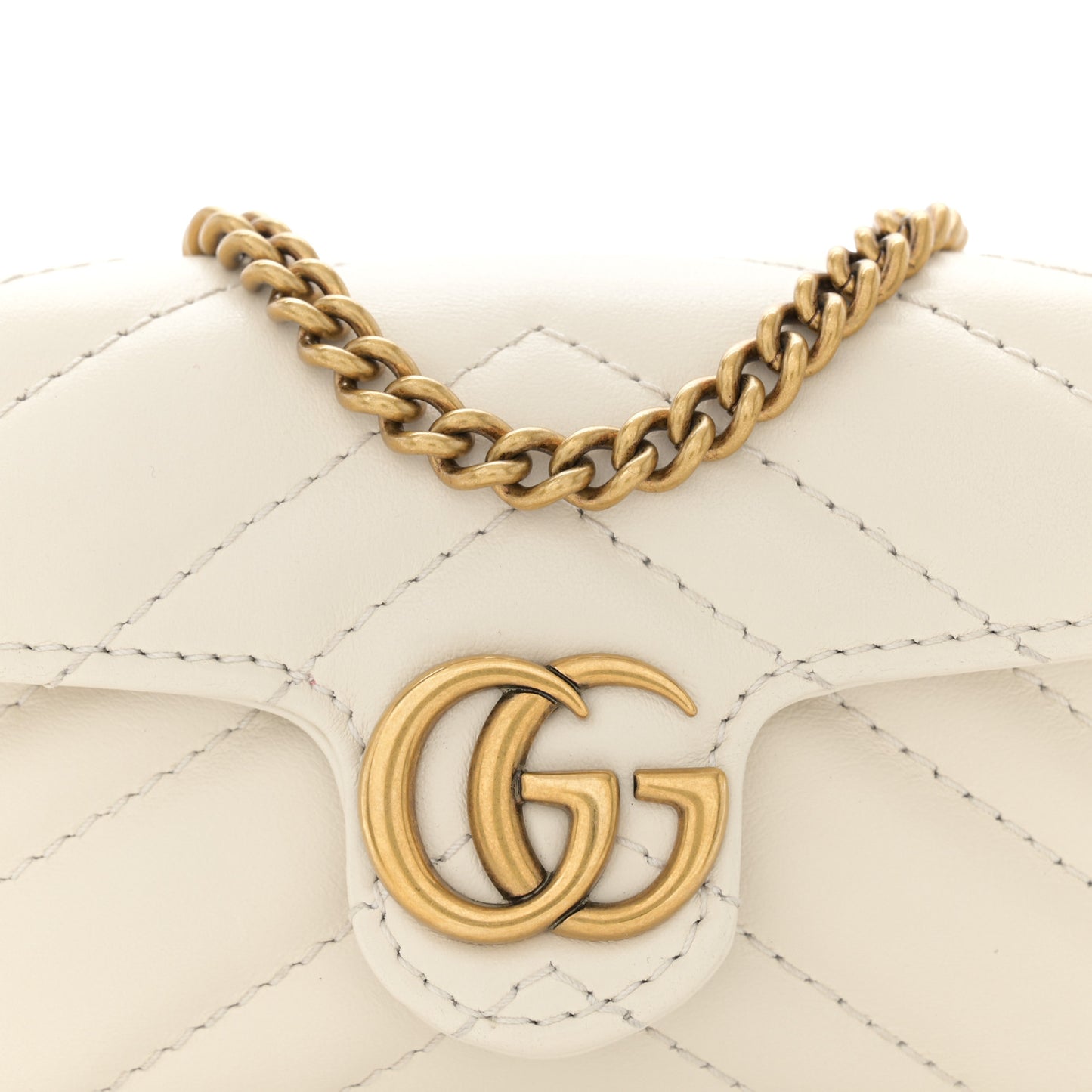 Calfskin Matelasse Heart GG Marmont 2.0 Coin Purse On A Chain Mystic White