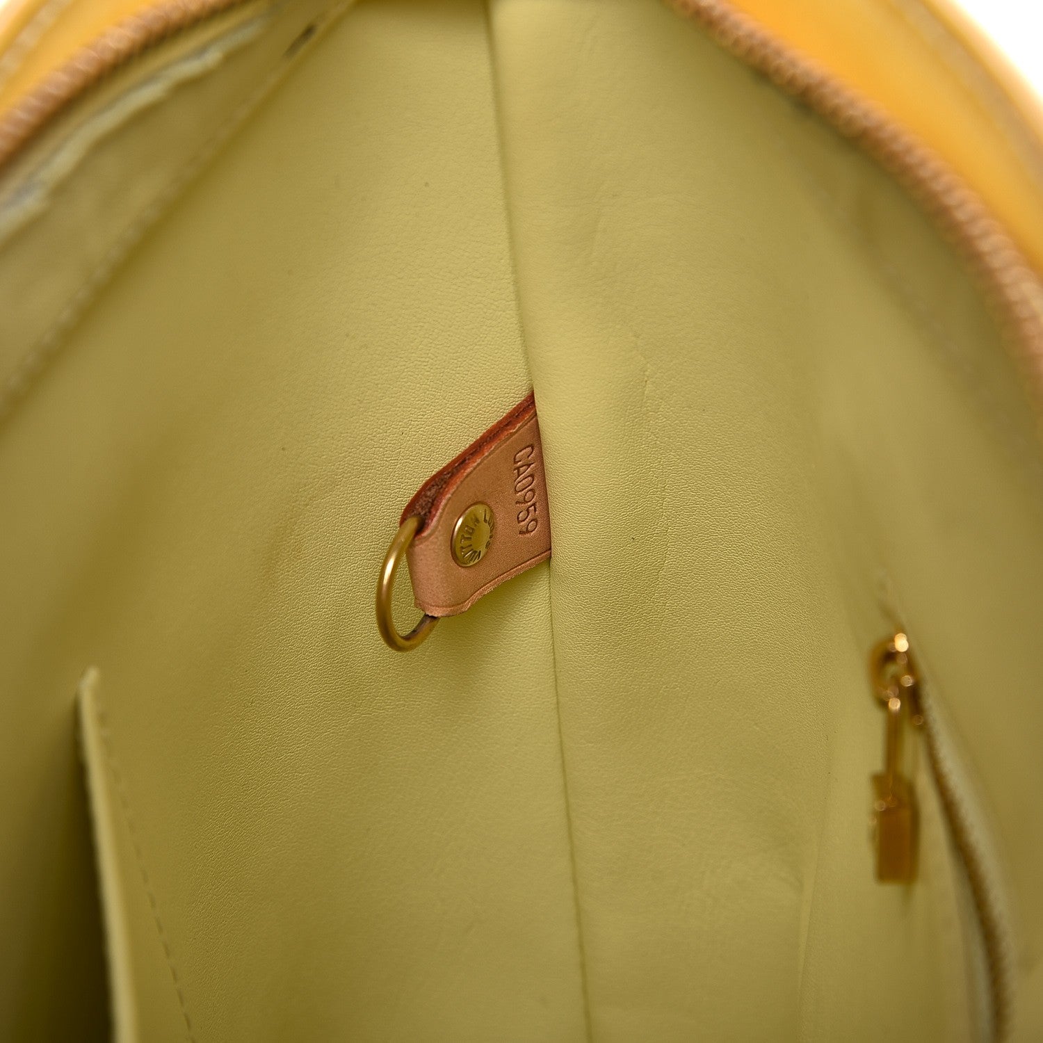 Louis Vuitton Vernis Houston Lime 7 of 16