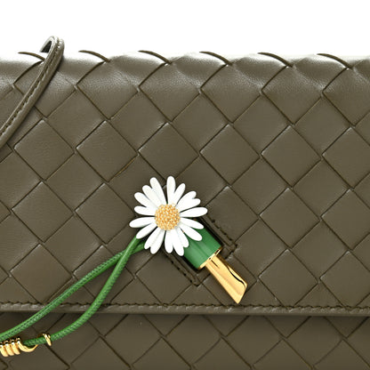 Bottega Veneta Nappa Enamel Intrecciato Daisy Andiamo Pouch Daisy Flow 7 of 9