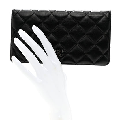 Chanel Lambskin Quilted Yen Wallet Black 2 of 8