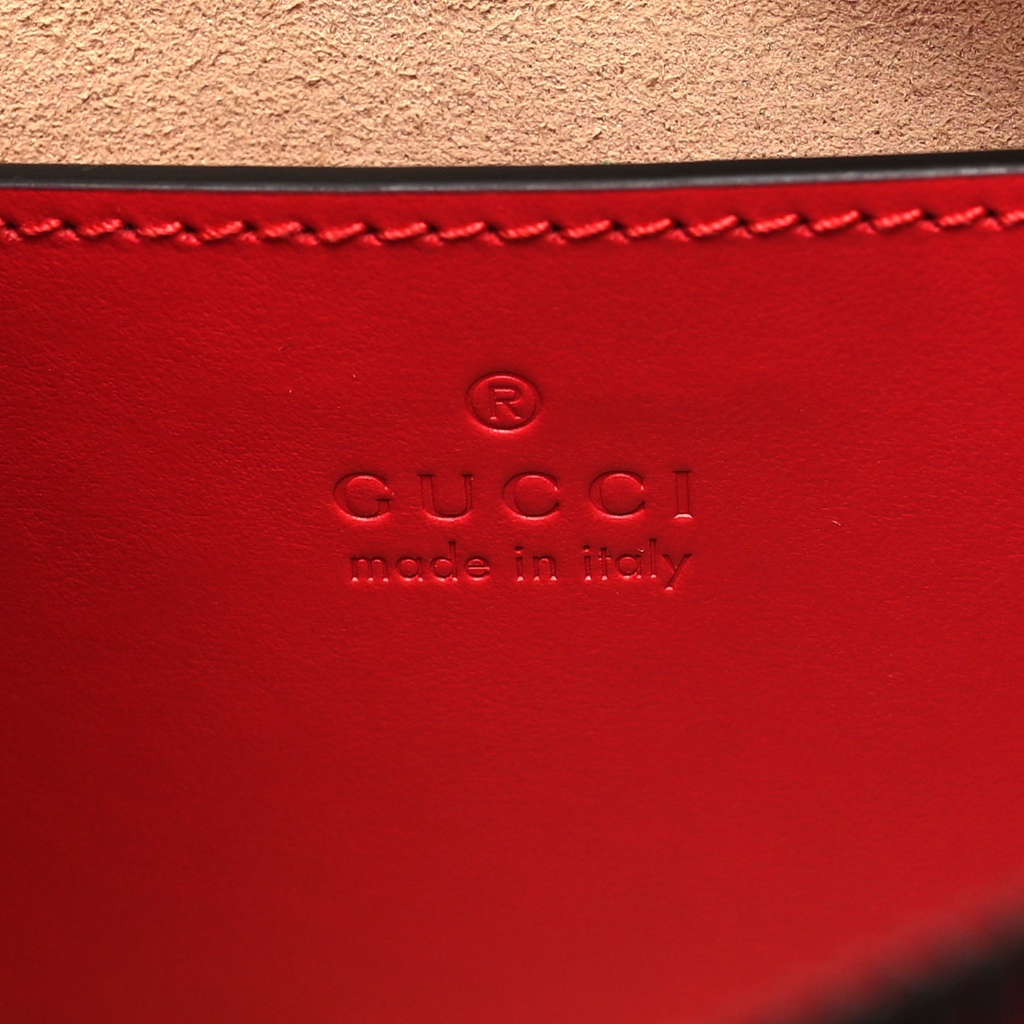 Calfskin Matelasse Chevron GG Marmont Sling Shoulder Bag Rosso