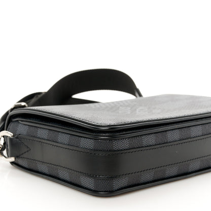 Louis Vuitton Damier Graphite 3D Studio Messenger 8 of 10