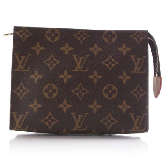 Monogram Poche Toilette 19