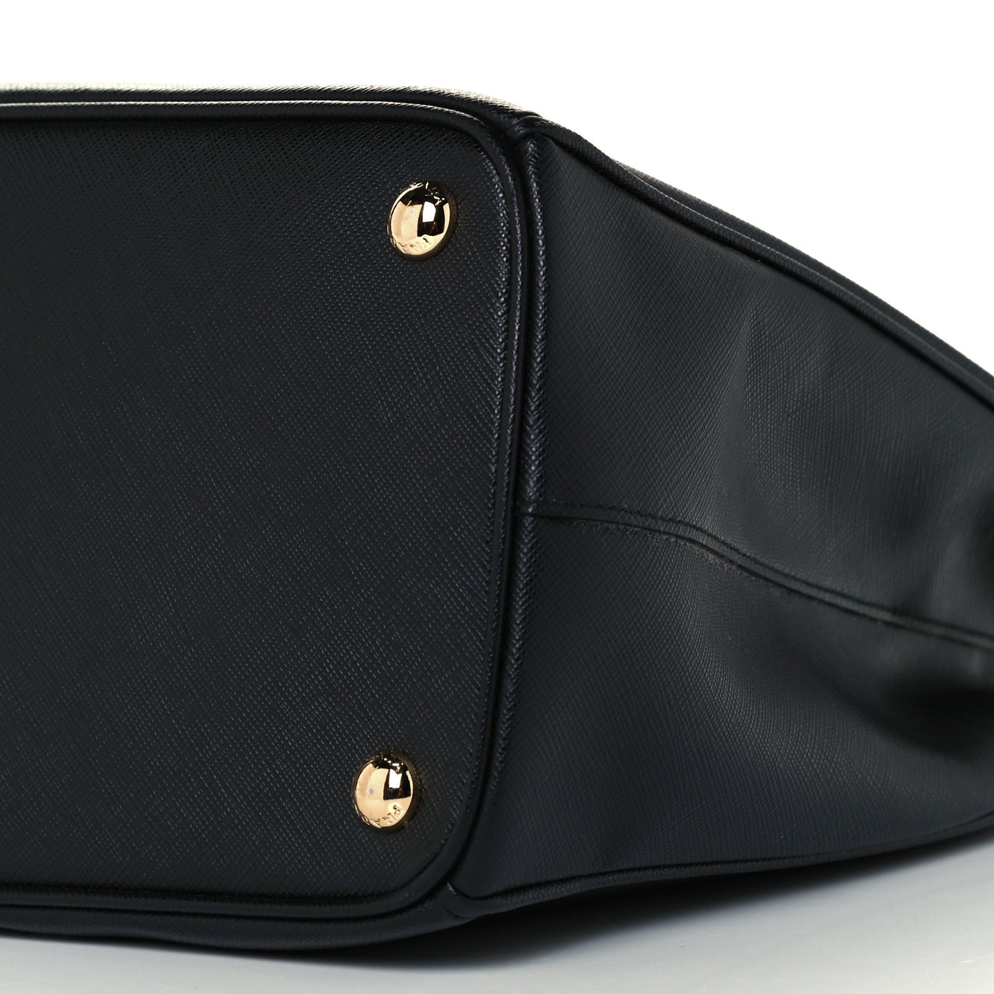 Saffiano Lux Medium Tote Black