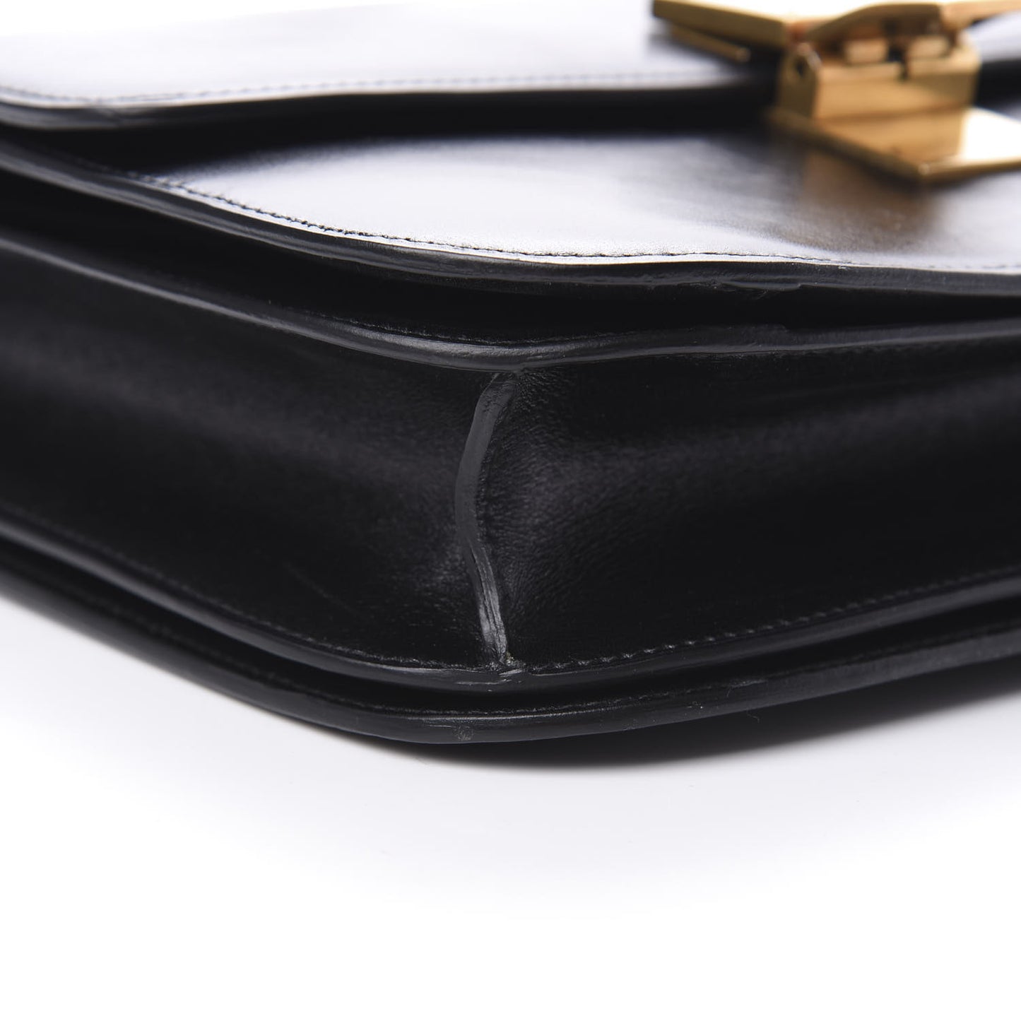 Box Calfskin Medium Classic Box Flap Bag Black
