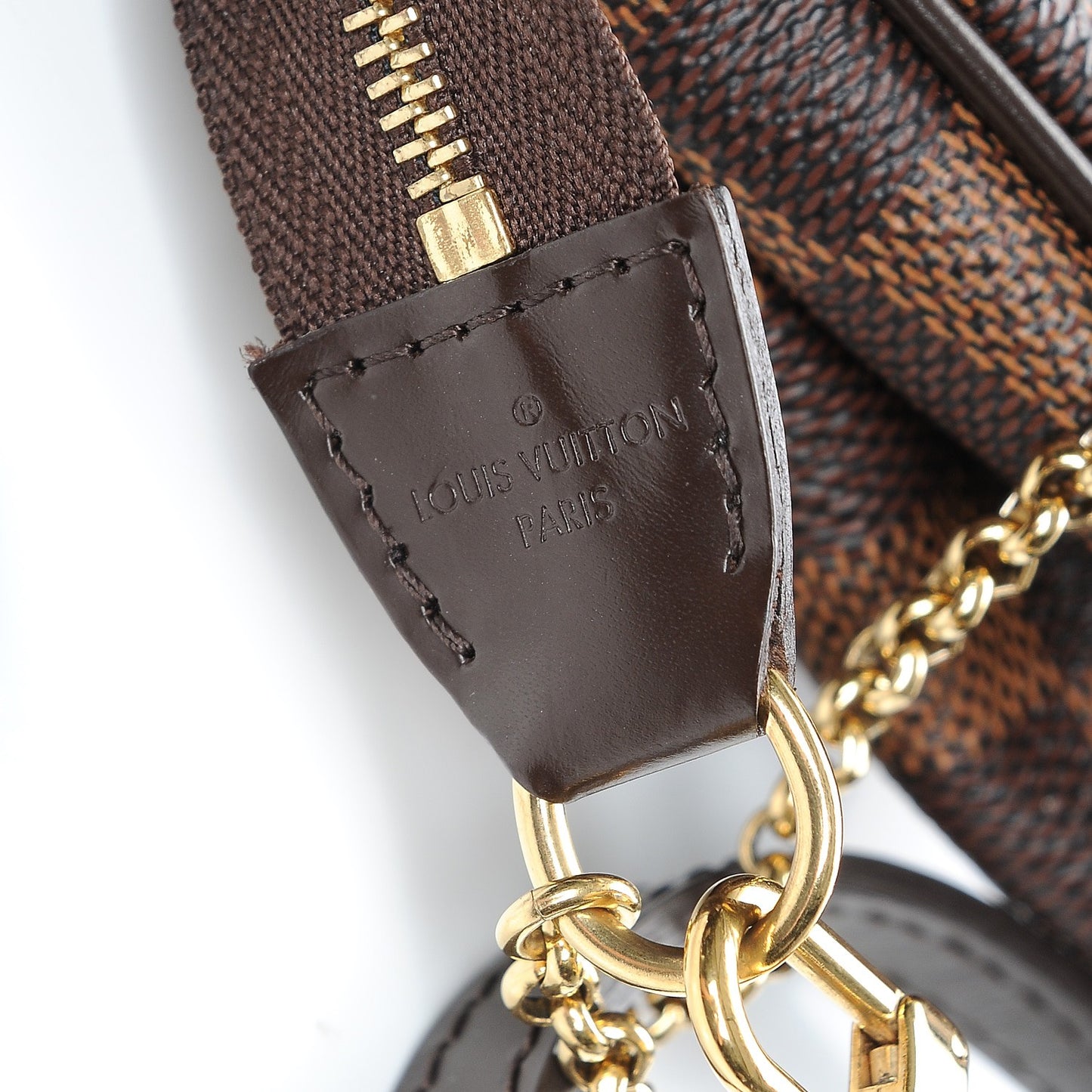 Damier Ebene Eva Clutch