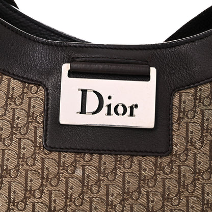 Christian Dior Monogram Hobo Brown 30 of 34