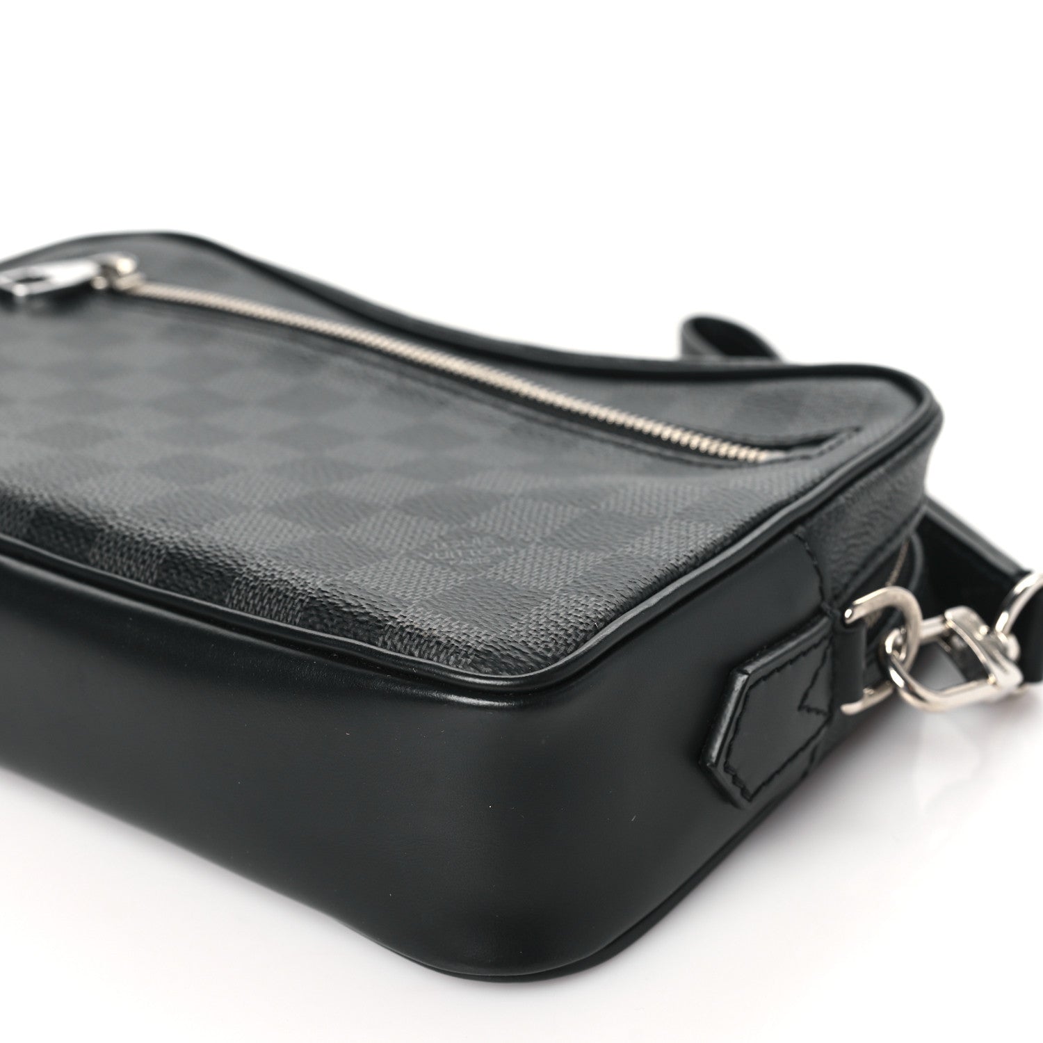 Louis Vuitton Damier Graphite Kasai Clutch 9 of 9