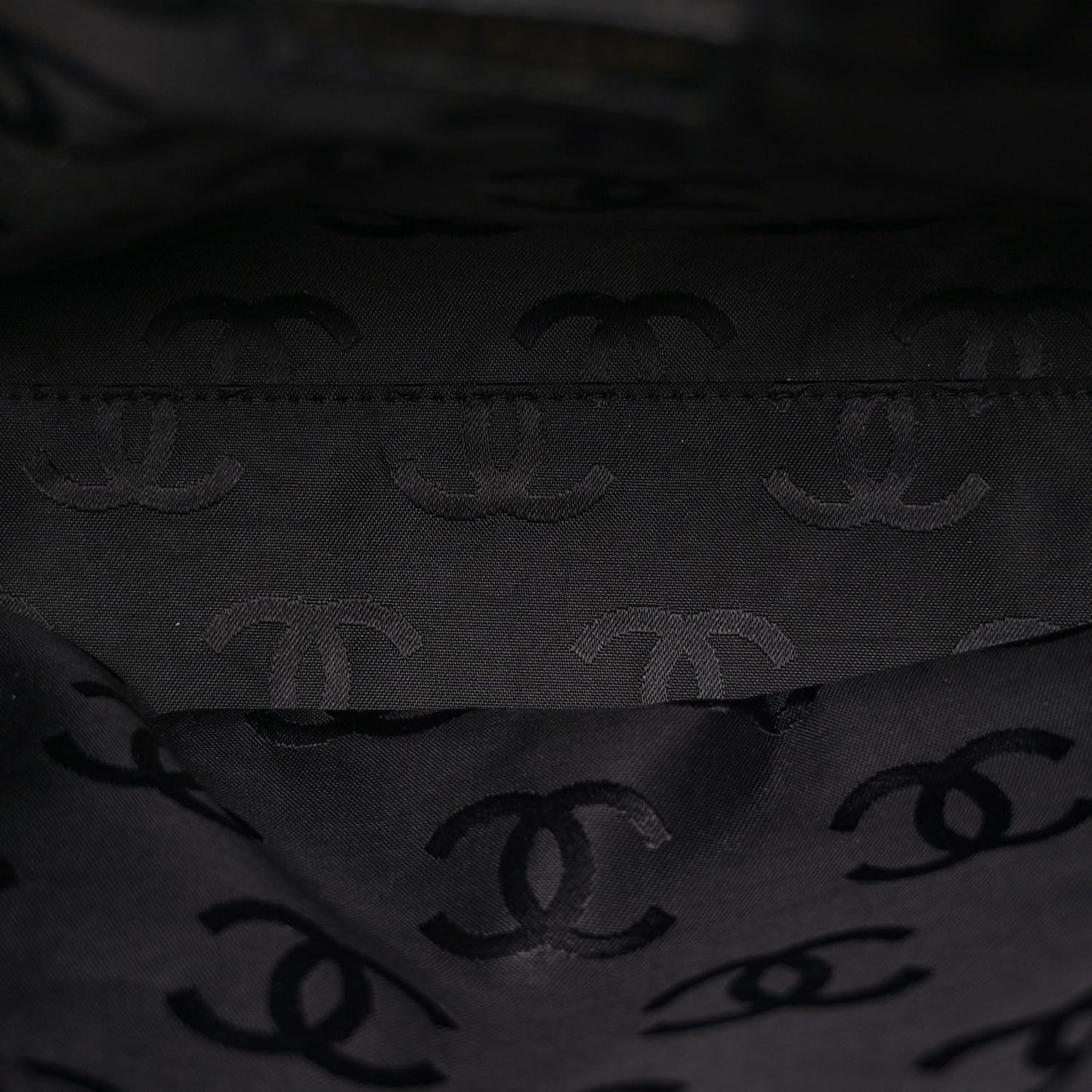 Calfskin Wild Stitch Vertical Top Handle Bag Black