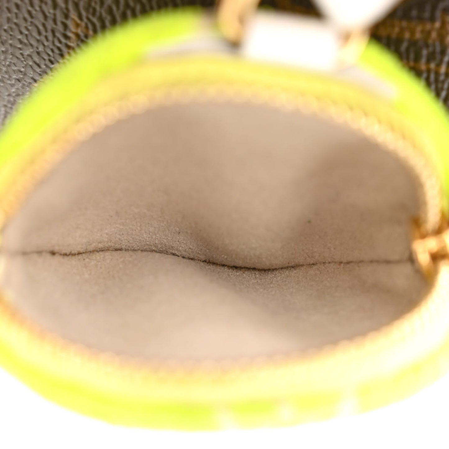 Monogram LV Match Ellipse BB White