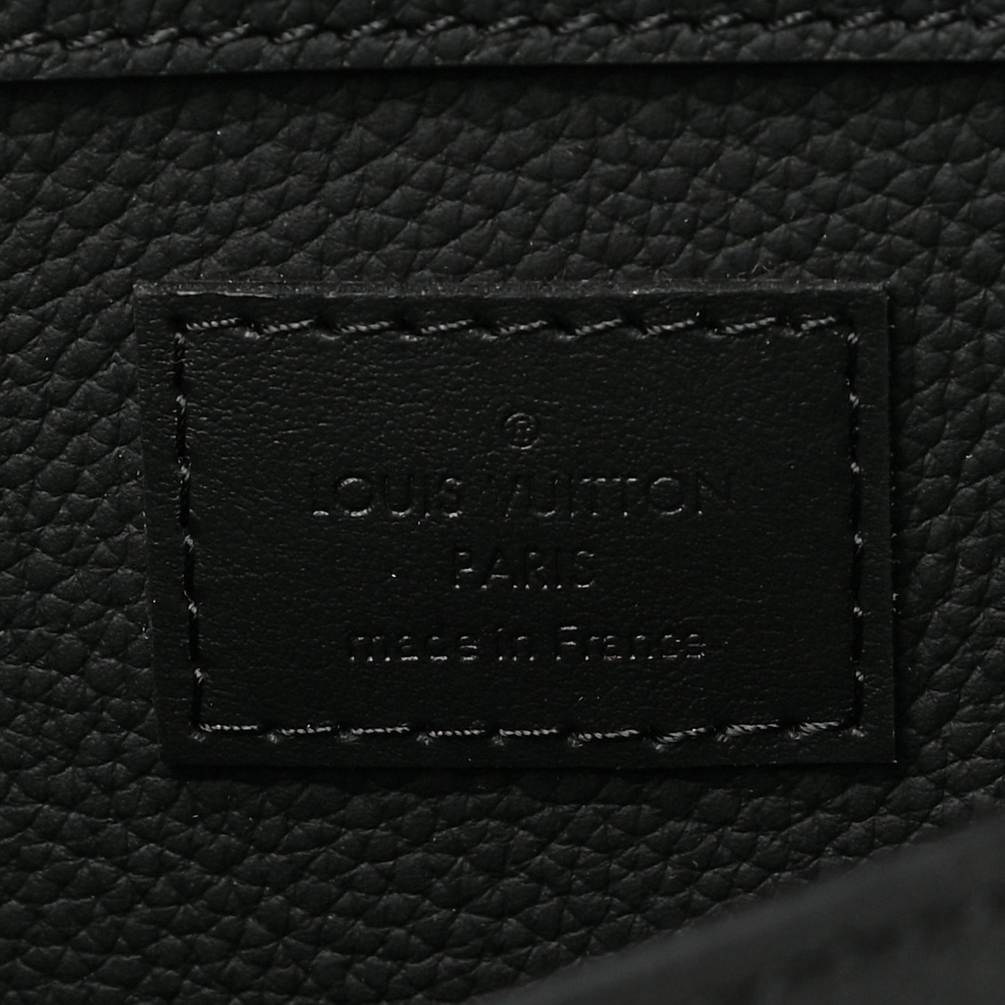 Grained Calfskin Aerogram Slingbag Black