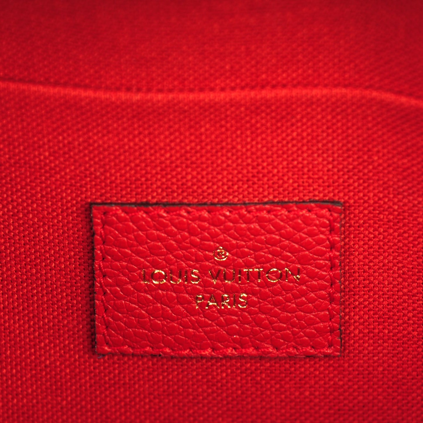 Empreinte Pochette Felicie Chain Wallet Cherry