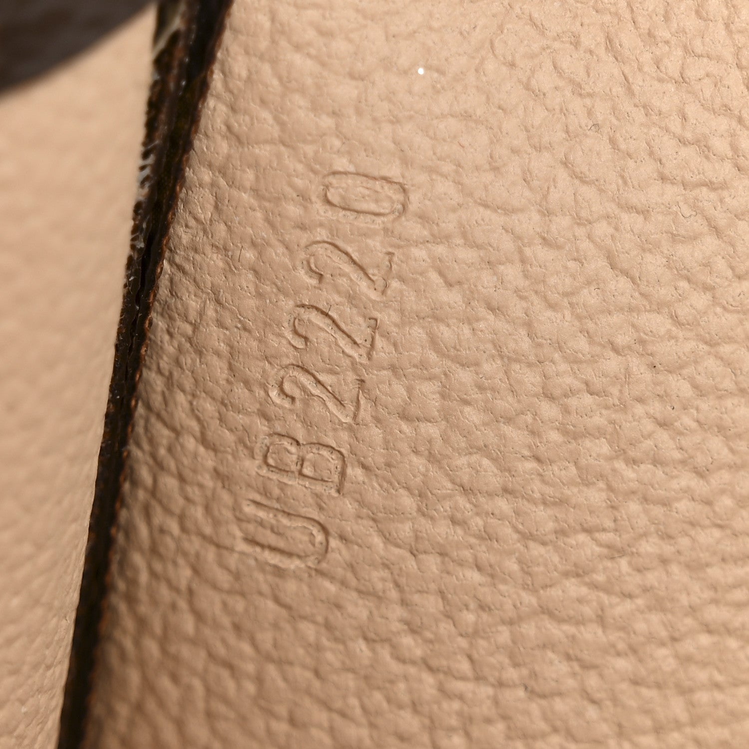 Louis Vuitton Monogram Toiletry Pouch 19 7 of 9