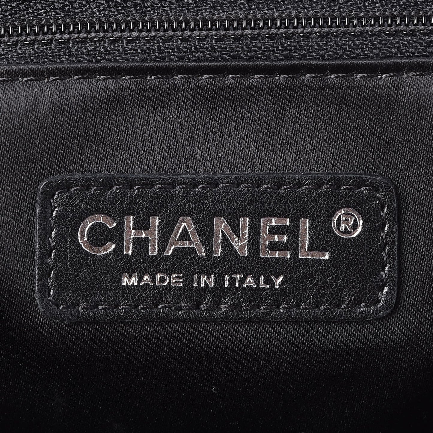 Glazed Calfskin Twisted Maxi Flap Red