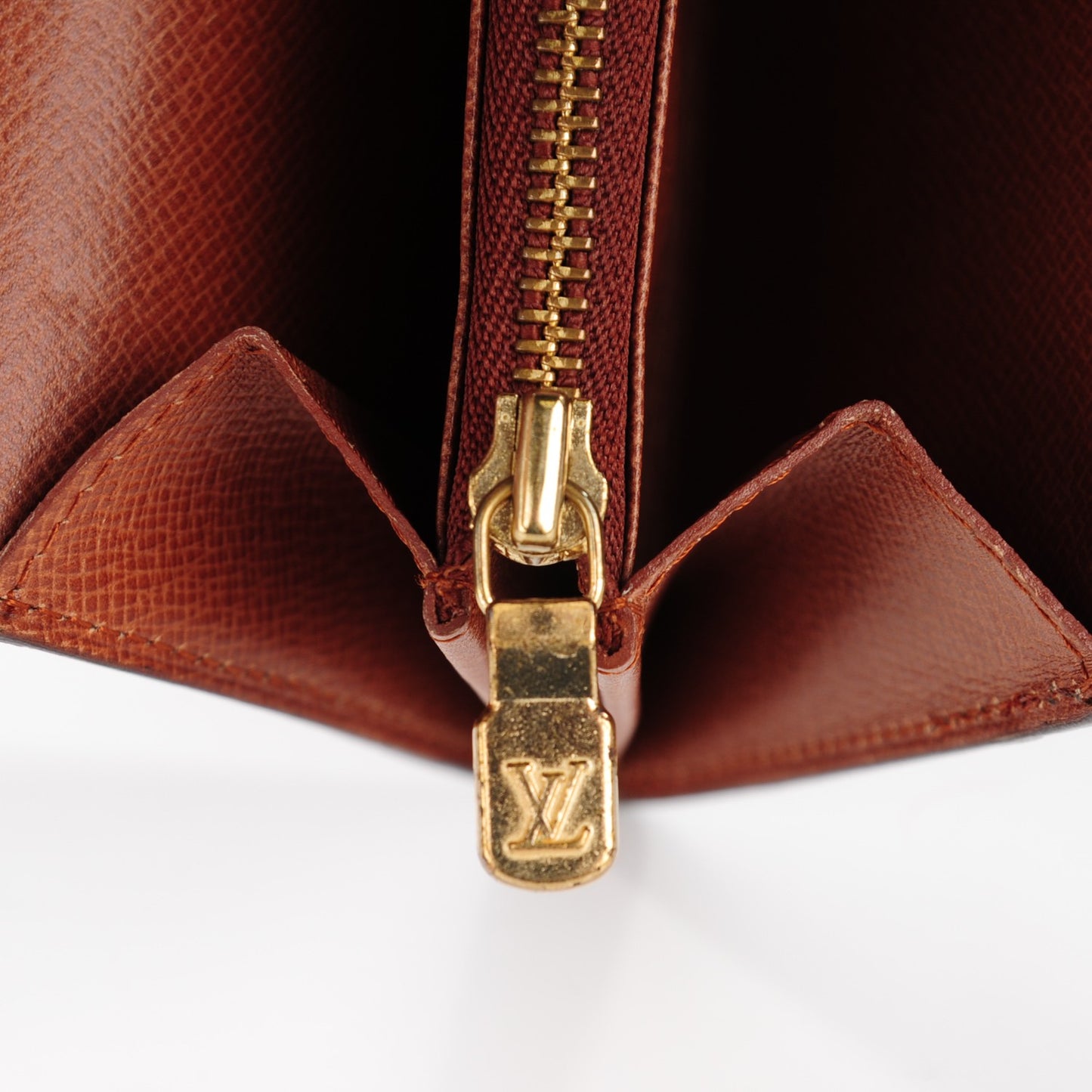 Monogram Porte-Monnaie Billets Tresor Wallet