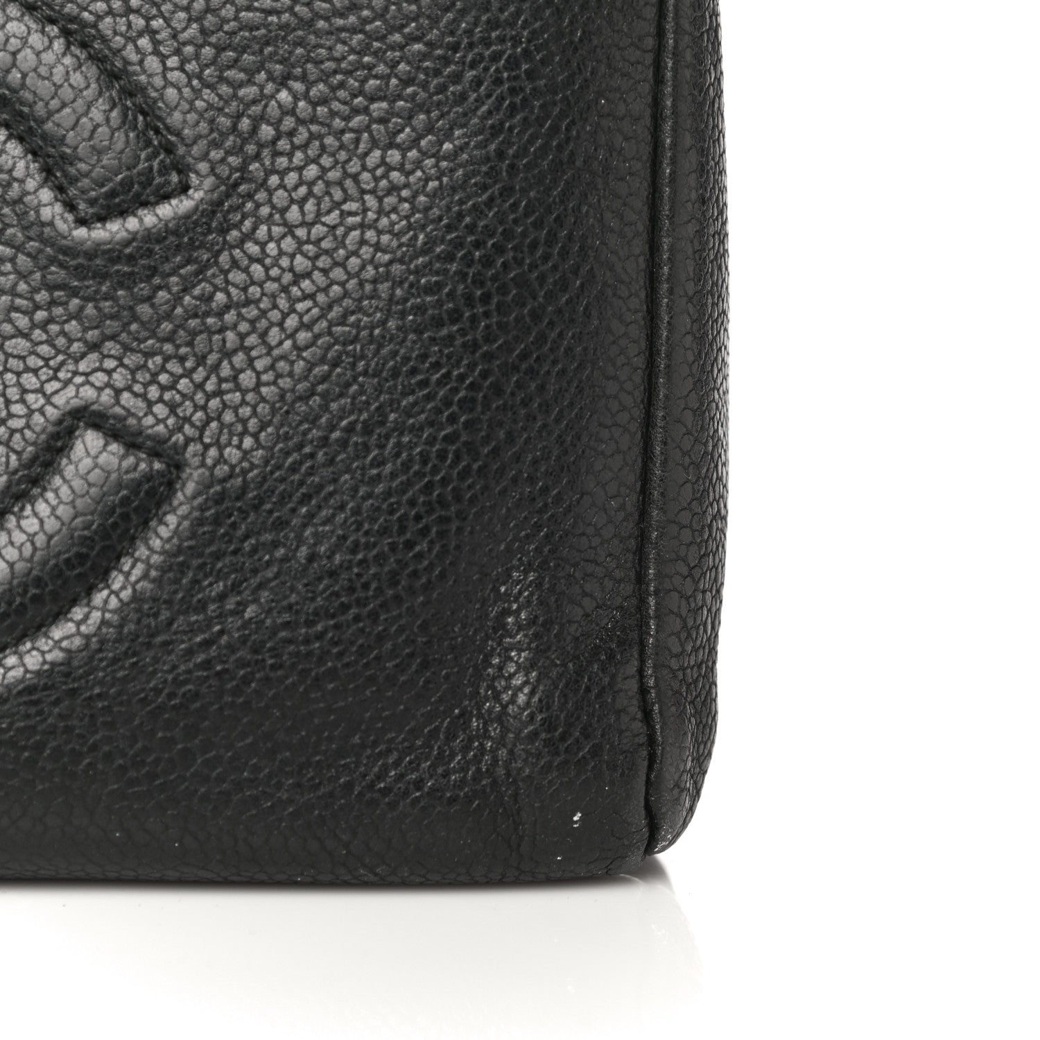 Chanel Caviar Timeless CC Cosmetic Pouch Black 17 of 20