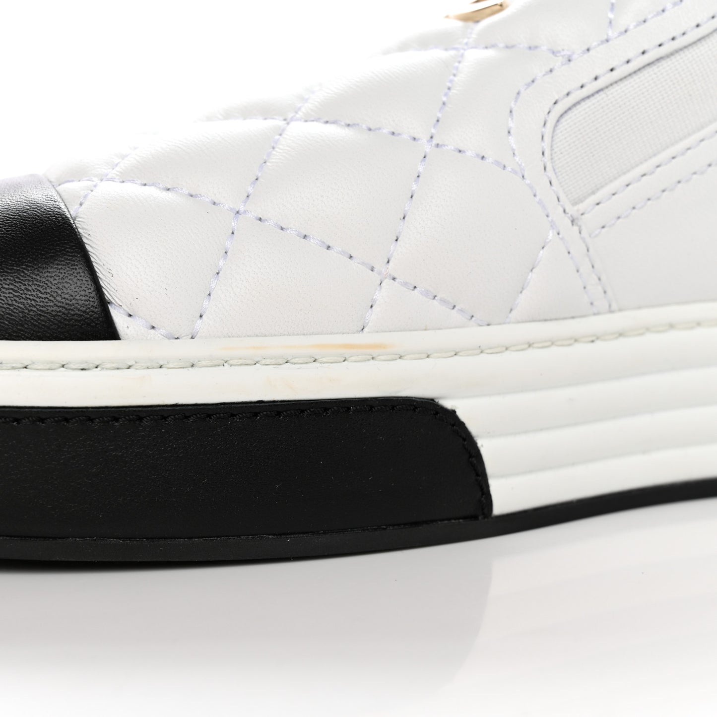 Lambskin Quilted Womens CC Stroll Sneakers 40 White