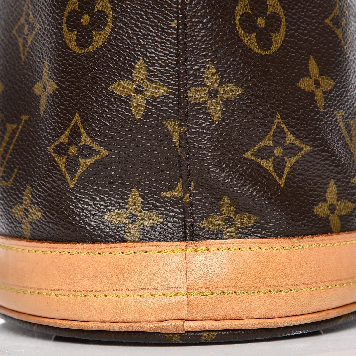 Louis Vuitton Monogram Petit Bucket 23 9 of 11